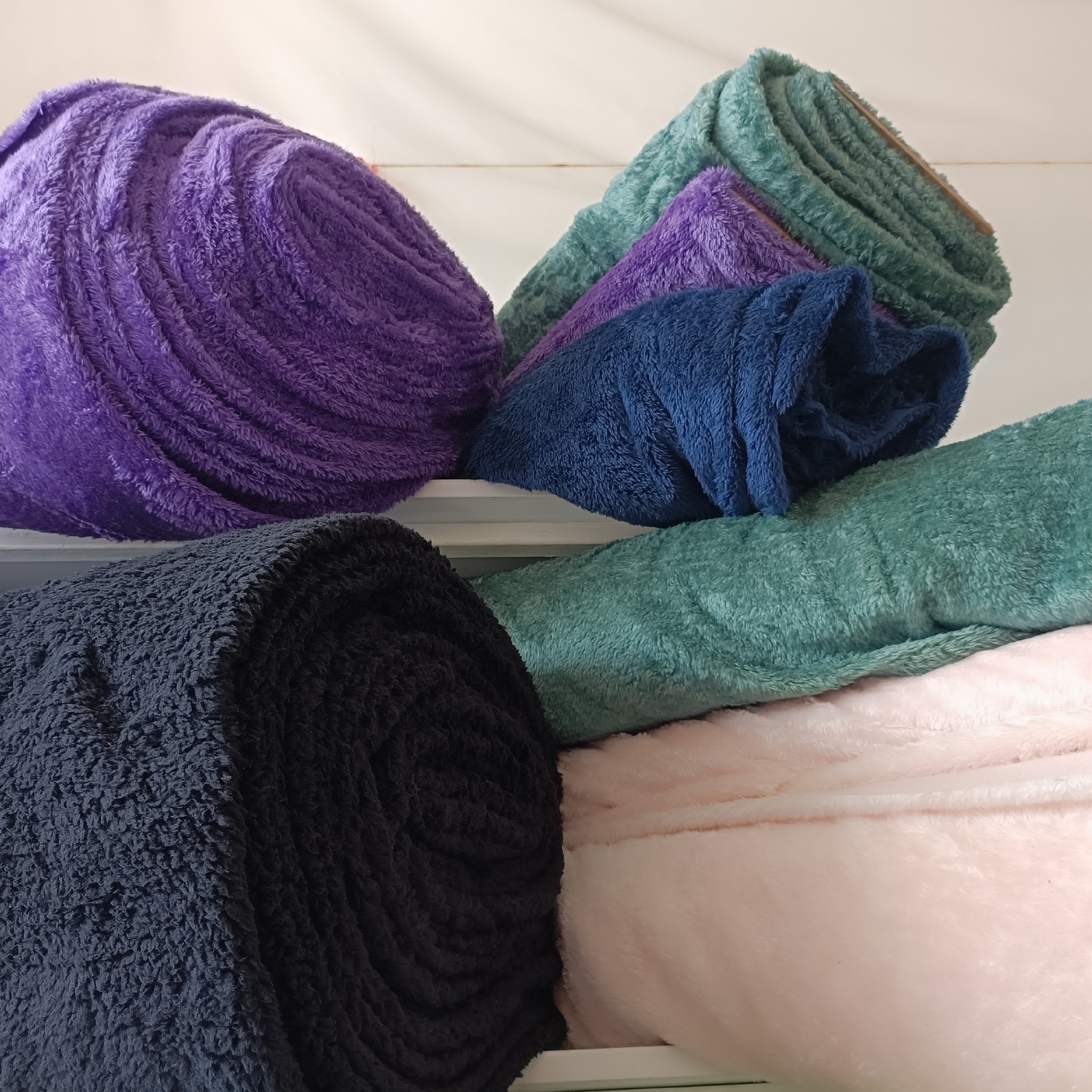 پارچه خز تدی خرگوشی تک رویه درجه یک عرض165سانت