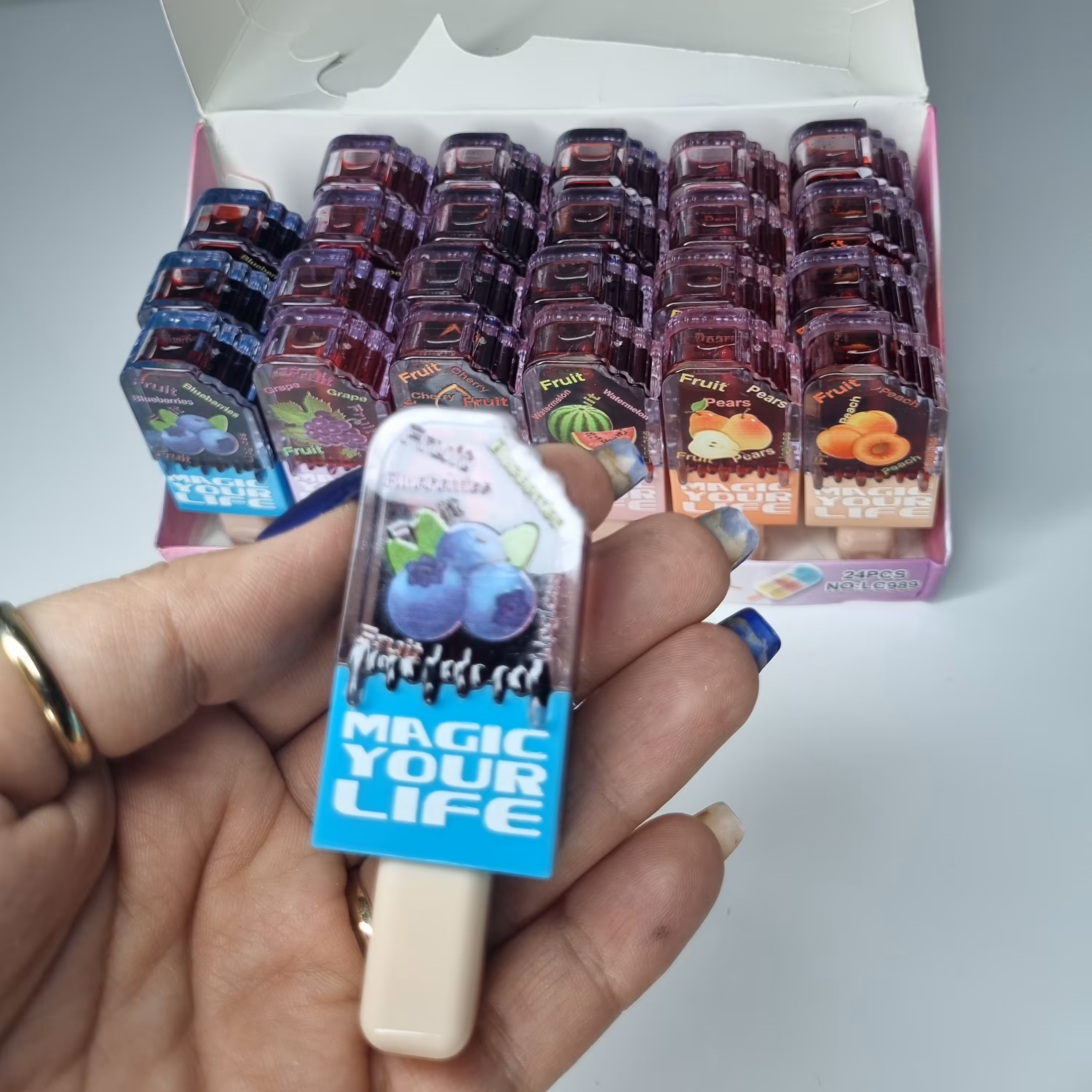 تینت لب طرح بستنی  میوه ای