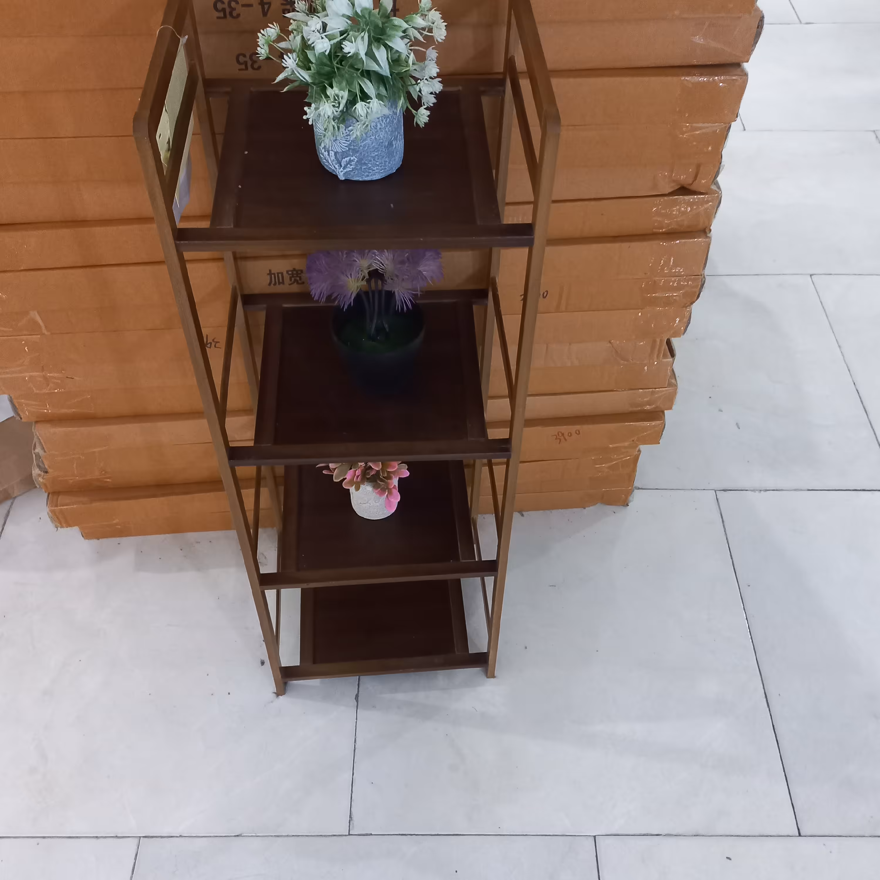 استند پنج طبقه بامبو. بسیار باکیفیت 