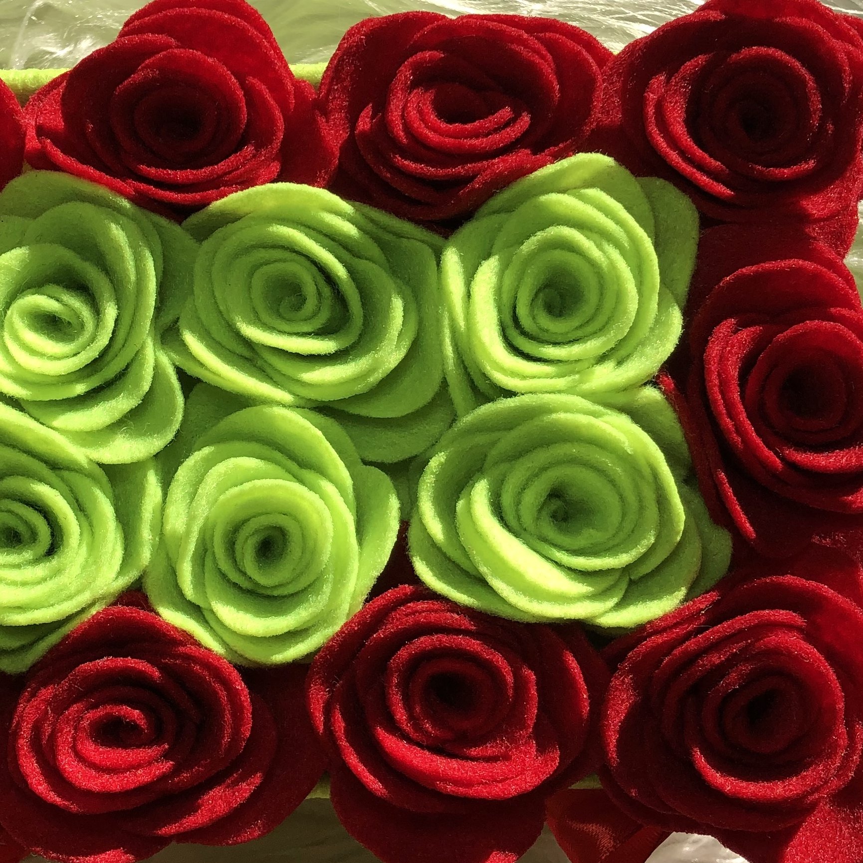 پک 20 عددی شاخه گل رز نمدی
