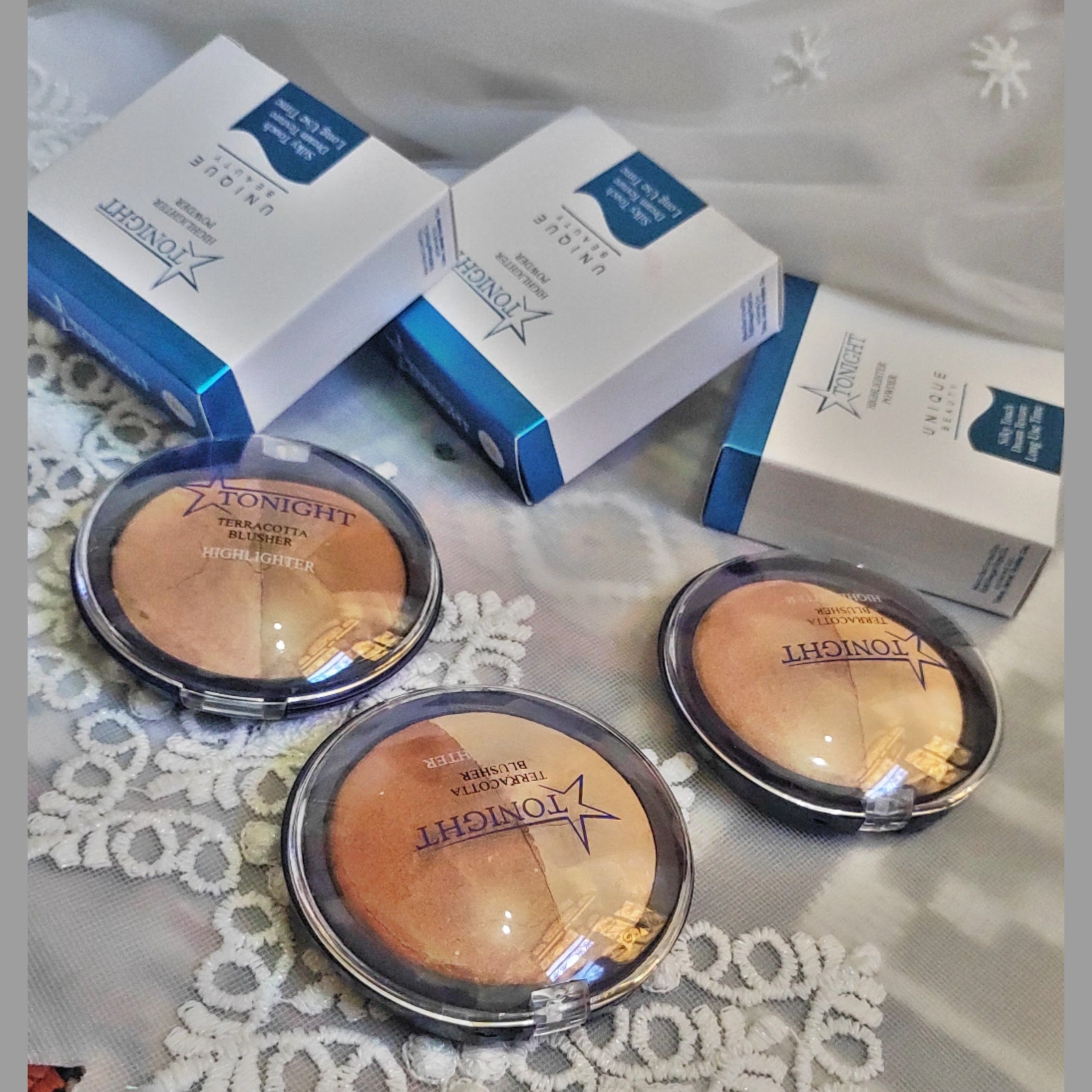 رژگونه هایلایتردورنگ