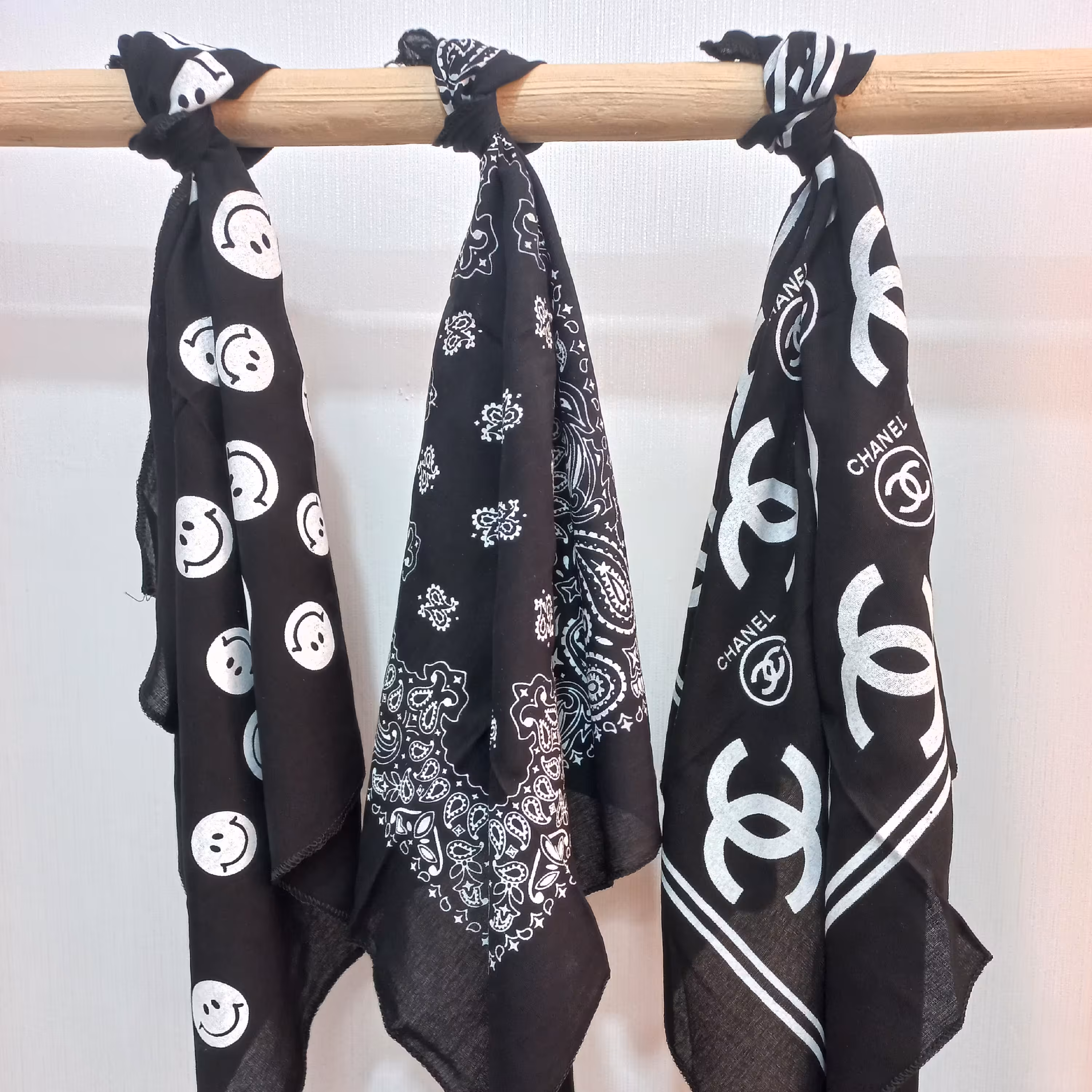 دستمال سر یا باندانا رنگ مشکی