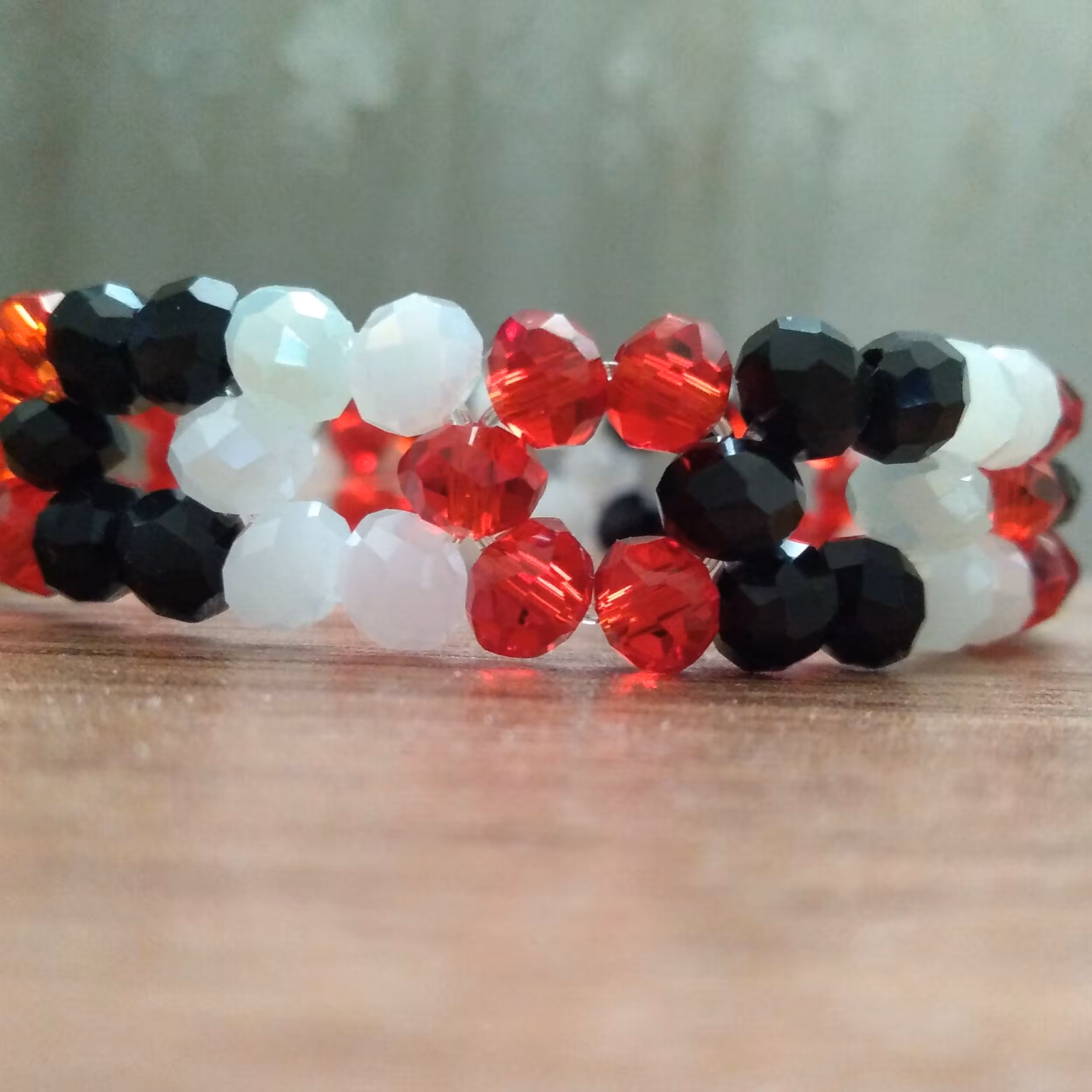 دستبند ساده جذاب 