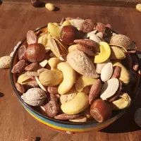 آجیل عیدانه لوکس 500 گرمی بارادلند با ضمانت کیفیت و ارسال رایگان