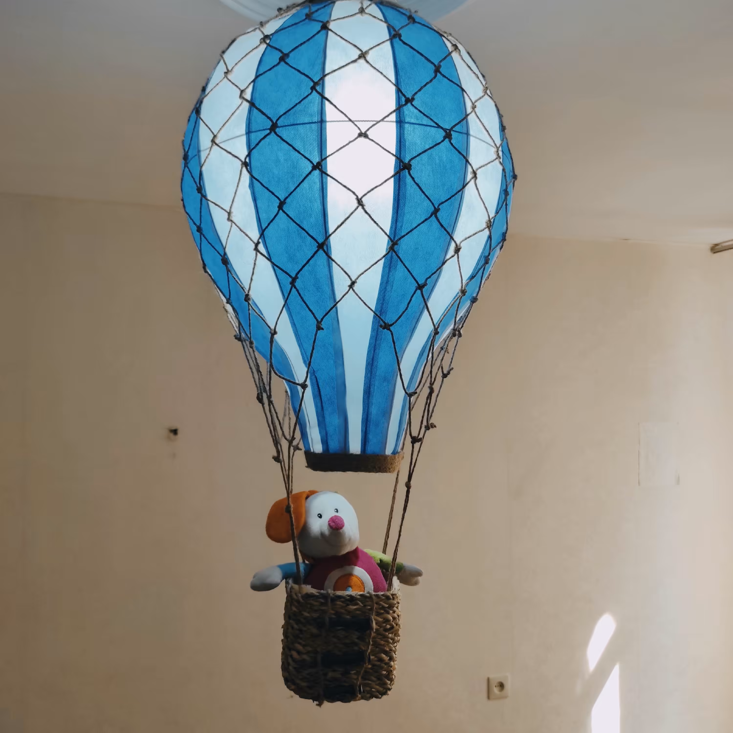 لوستر اتاق کودک طرح بالون