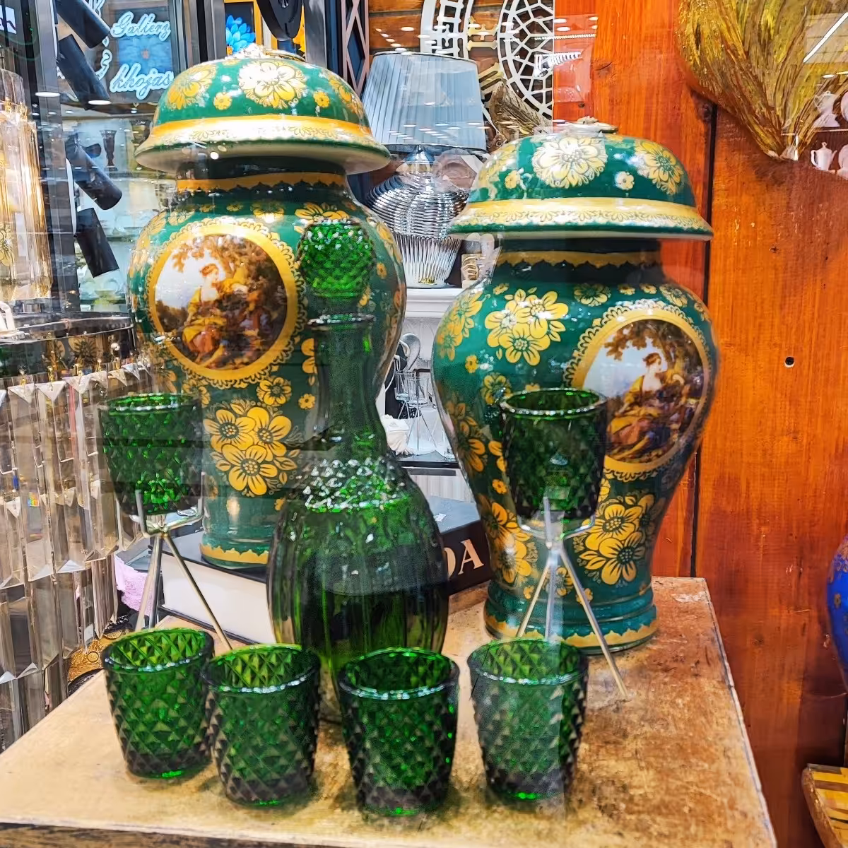  چشم هر میهمانی در خانه شما را به خود جذب میکند جار و کاپ فوق العاده شیک وارداتی طرح لیلی مجنون ، رنگ های بینظیر 