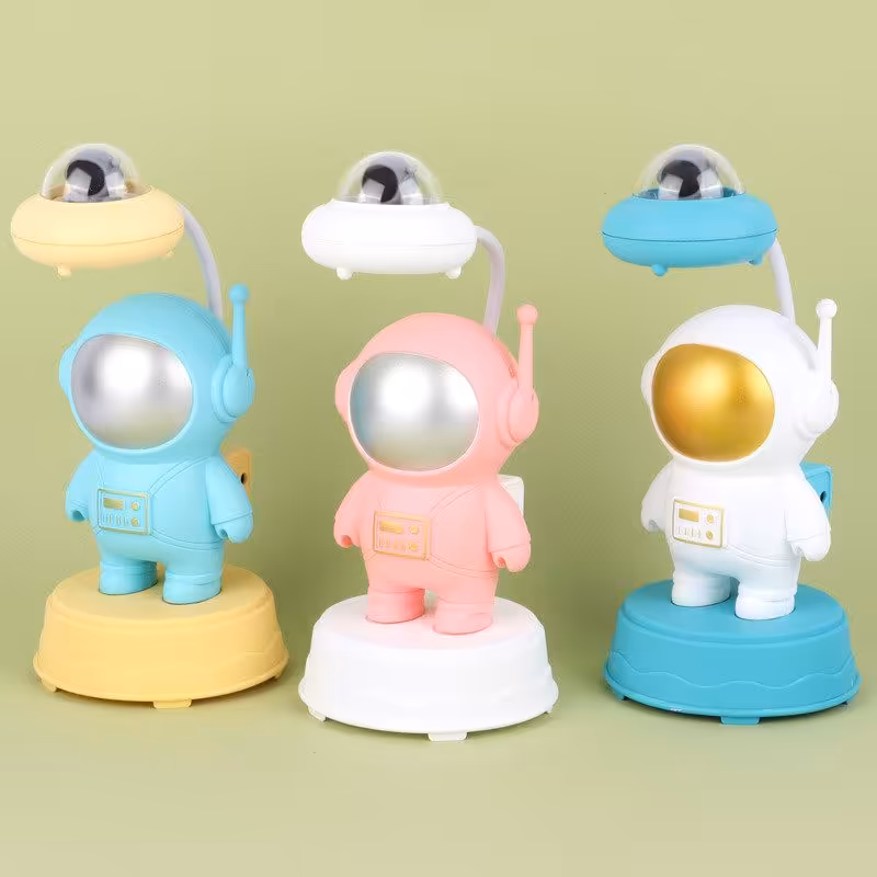 چراغ مطالعه فانتزی طرح آدم فضایی BJJ138