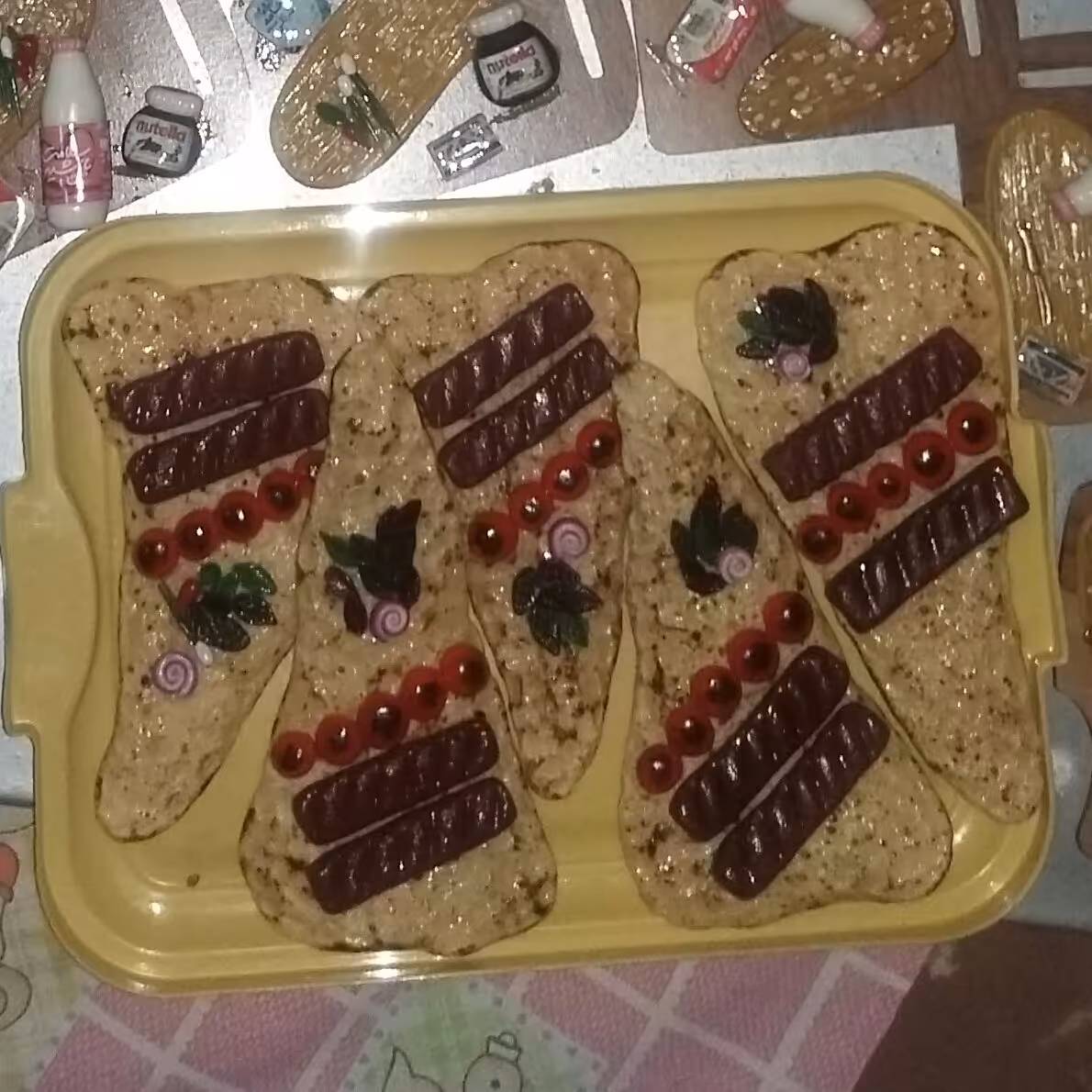 مگنت کباب و نون سنگک و ریحون و پیاز