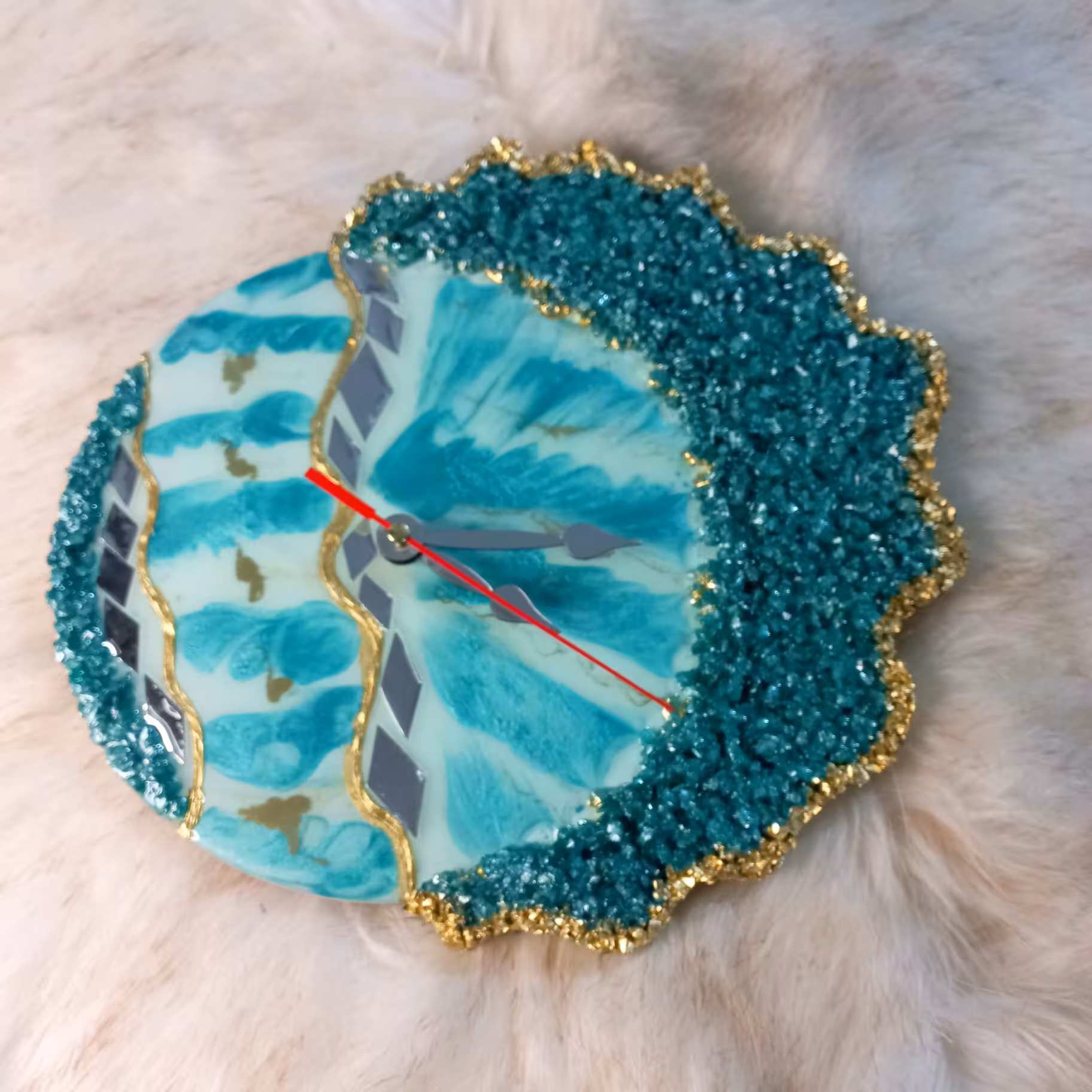 ساعت کریستالی 