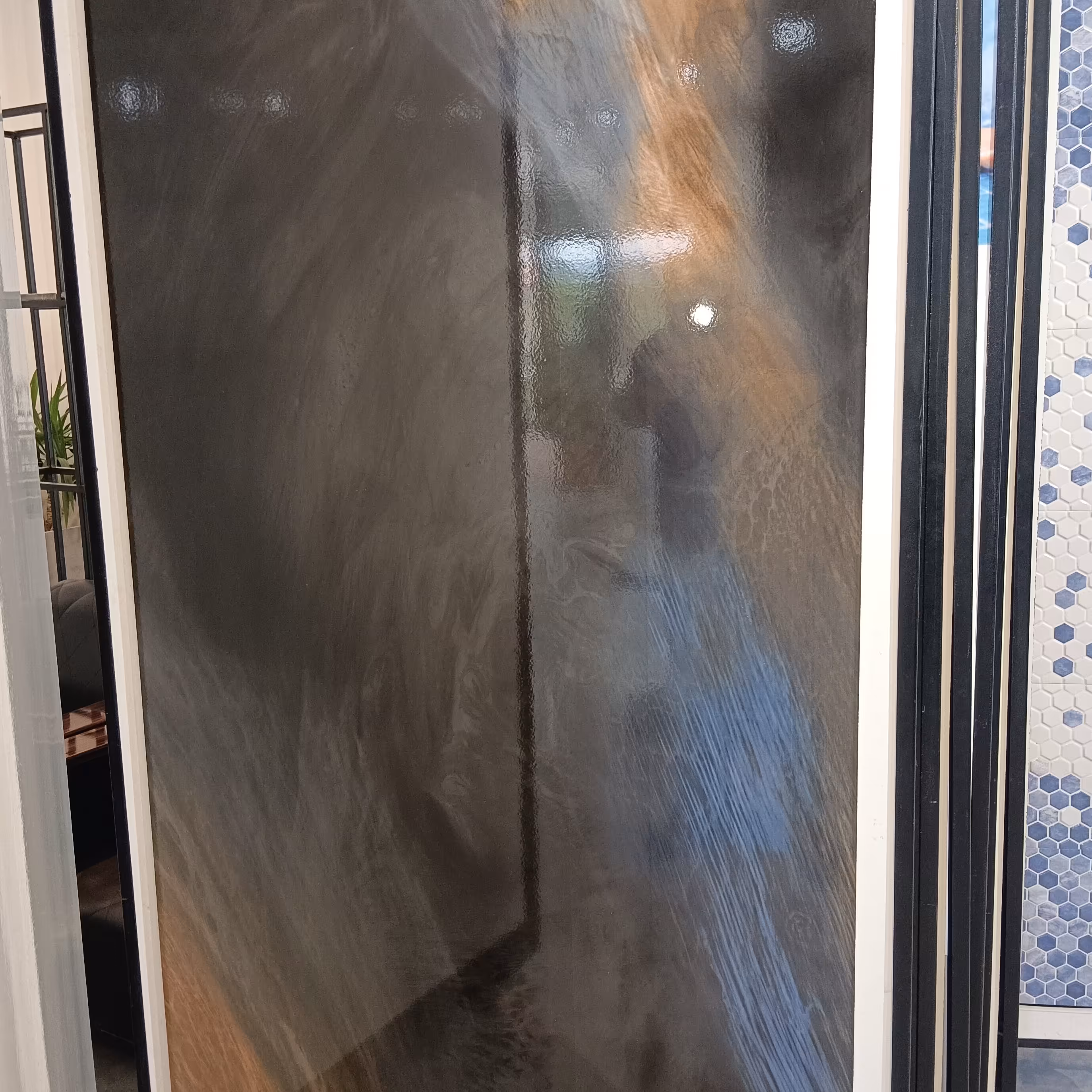 اسلب سرامیک براق 180 در 90 درجه یک با طراحی شیک و منحصر بفرد (ارسال توسط باربری و هزینه ارسال بعهده مشتری می باشد)