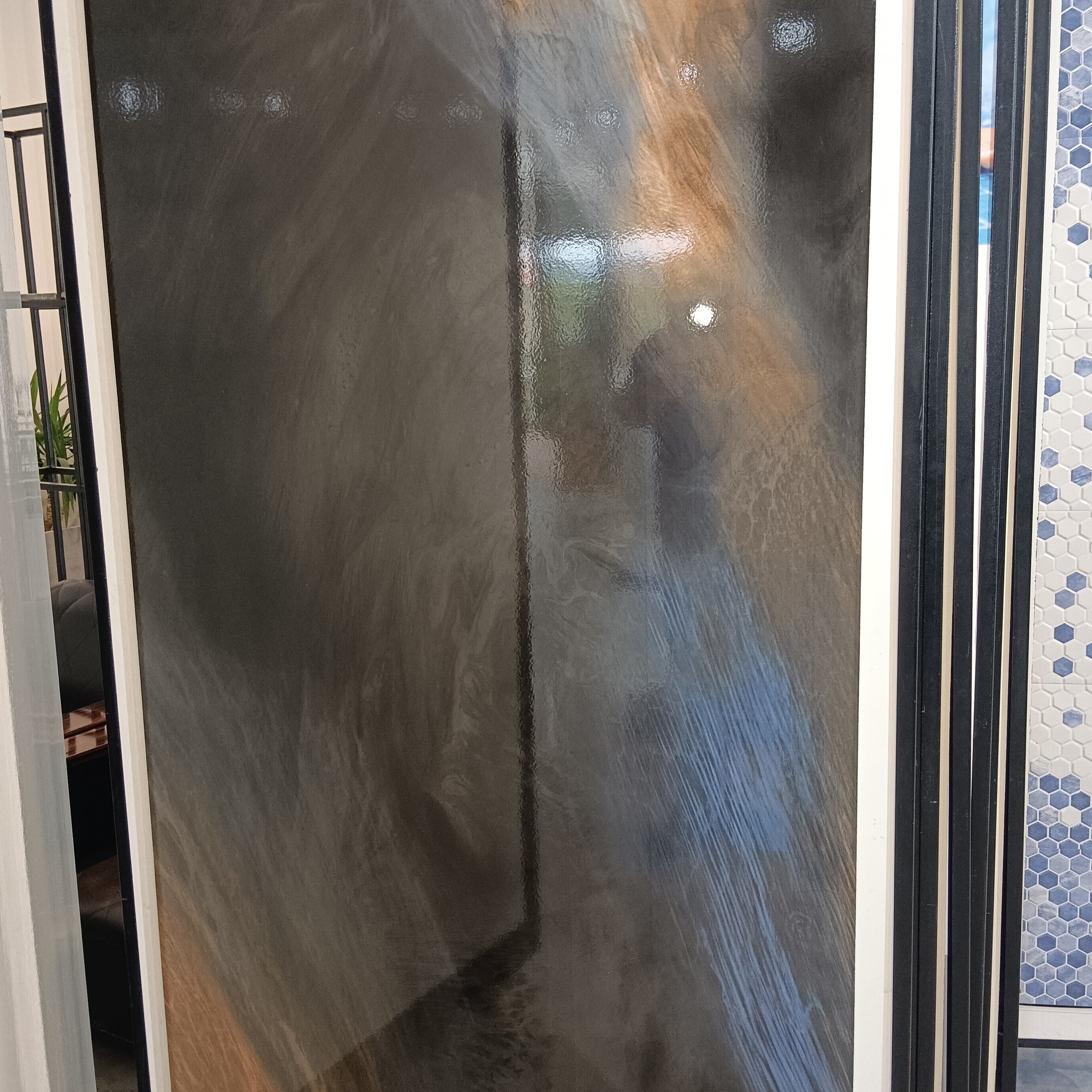 اسلب سرامیک براق 180 در 90 درجه یک با طراحی شیک و منحصر بفرد (ارسال توسط باربری و هزینه ارسال بعهده مشتری می باشد)