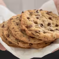 کوکی گردو و شکلات خانگی بسته 20 عددی