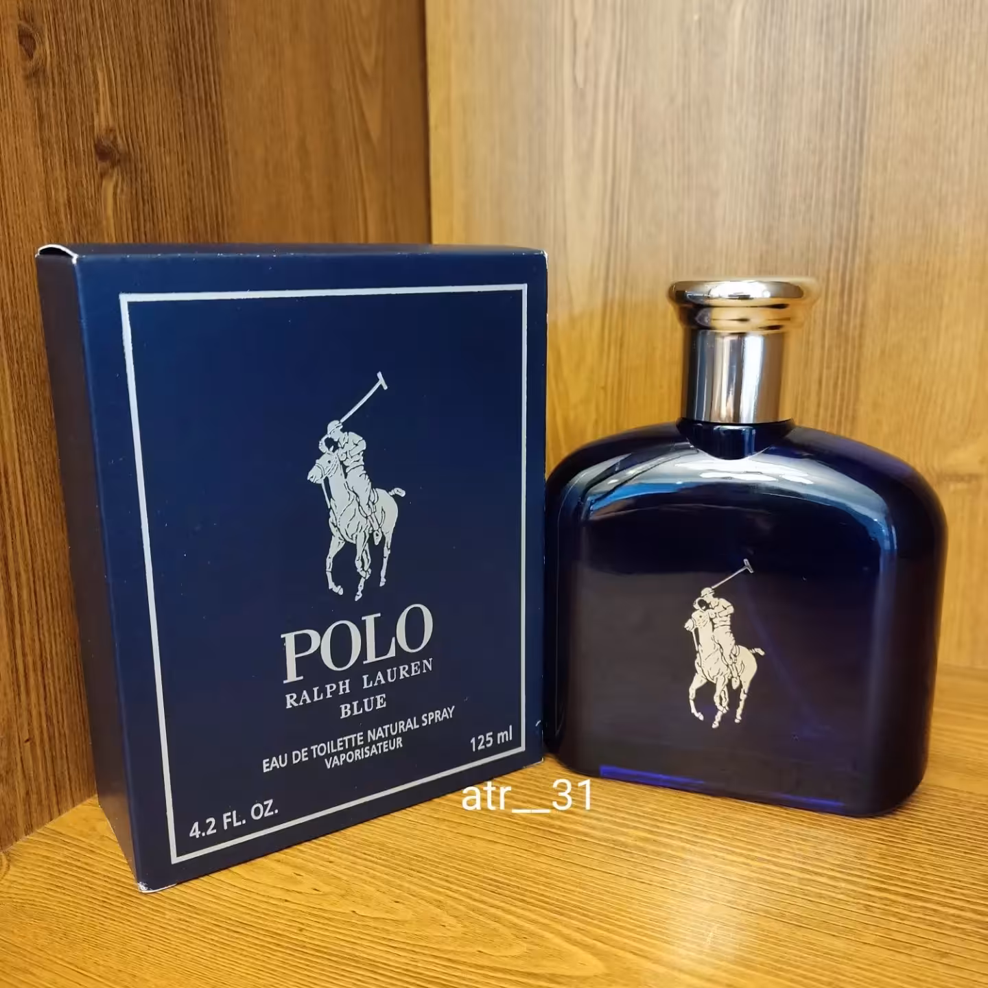 باکس  ادکلن پولو آبی  ادکلن پولو بلو   (محصول اورجینال نمیباشد) اماراتی کیفیت خوب 
