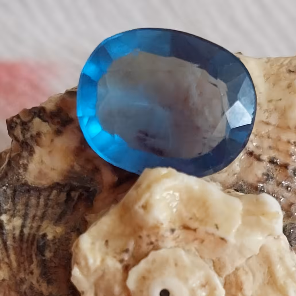 نگین توپاز اصل سویس قیراطی35 وزن کالا 6قیراط