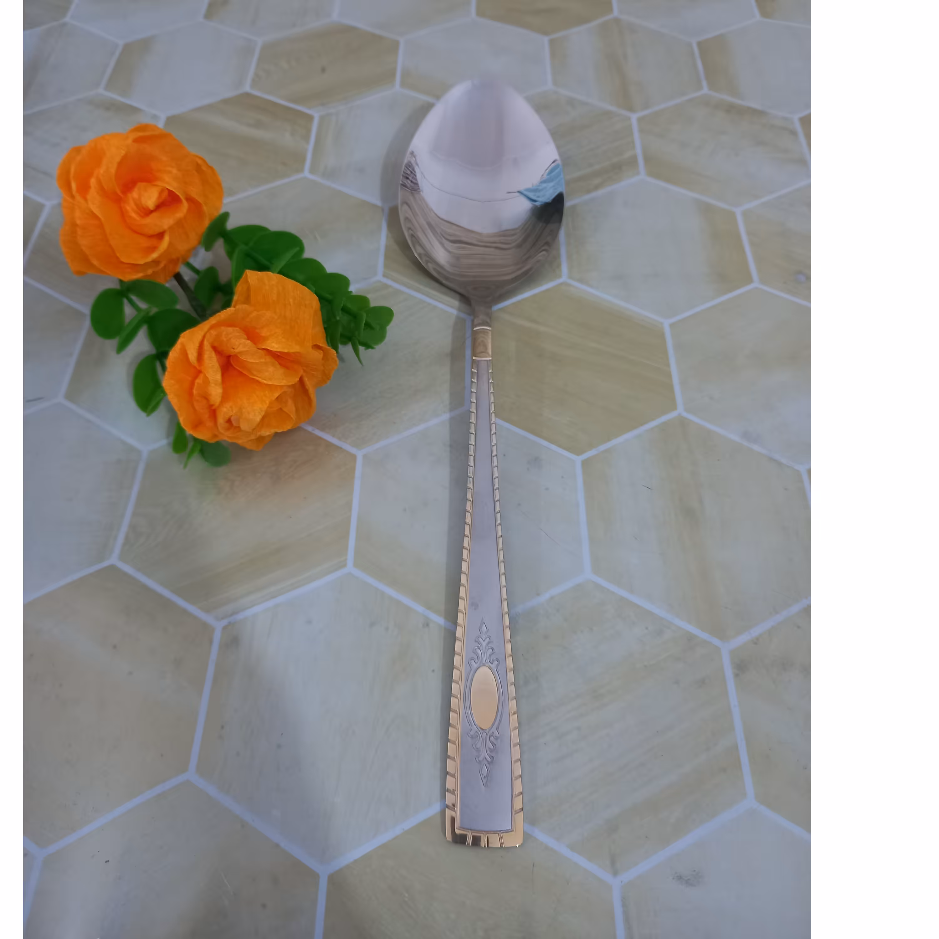 قاشق غذا پزی دسته طلایی 