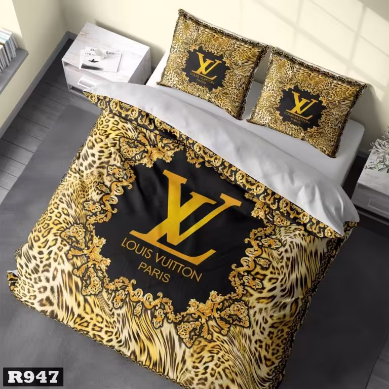 سرویس روتختی یک نفره سه بعدی میکروتترون،طرح لویس ویتون(LV) با زمینه پلنگی،مناسب نوجوان و جوان،برای تخت 90
