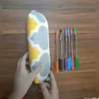 جامدادی زرد