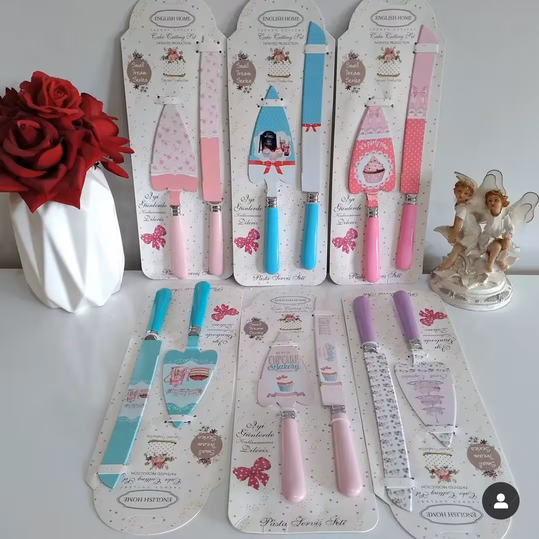 ست کارد و کفگیر کیک فلزی طرحدار