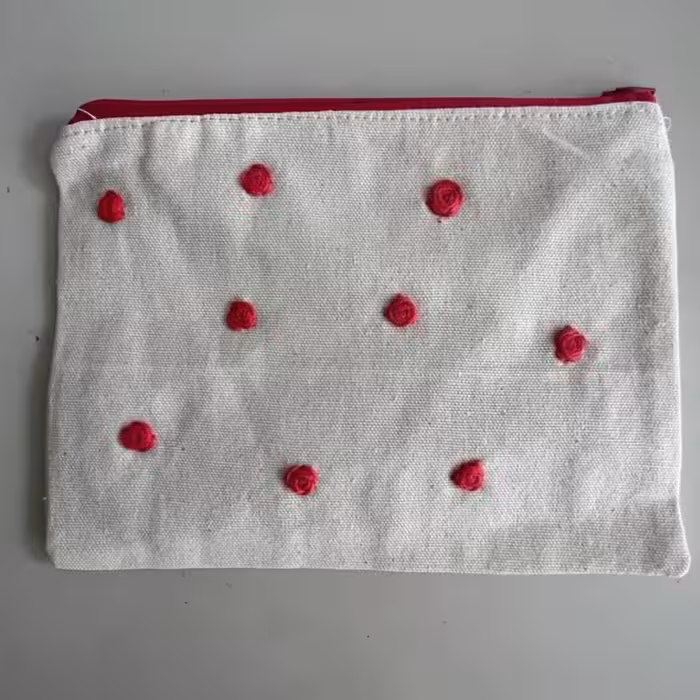 کیف گلدوزی رز مناسب دختران جوان