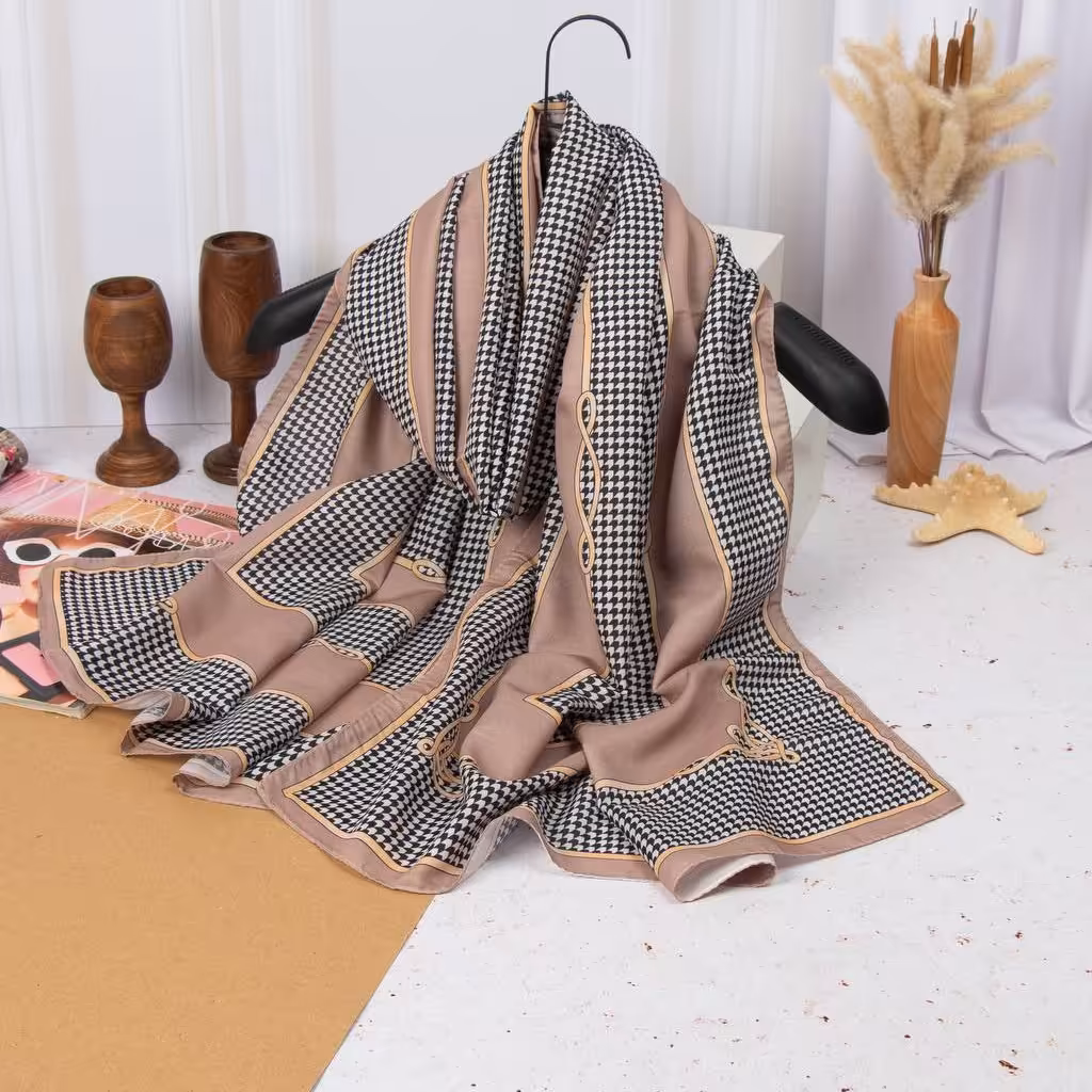 شال سوپرنخ کرم-صدفی-مشکی طرح پیچازی