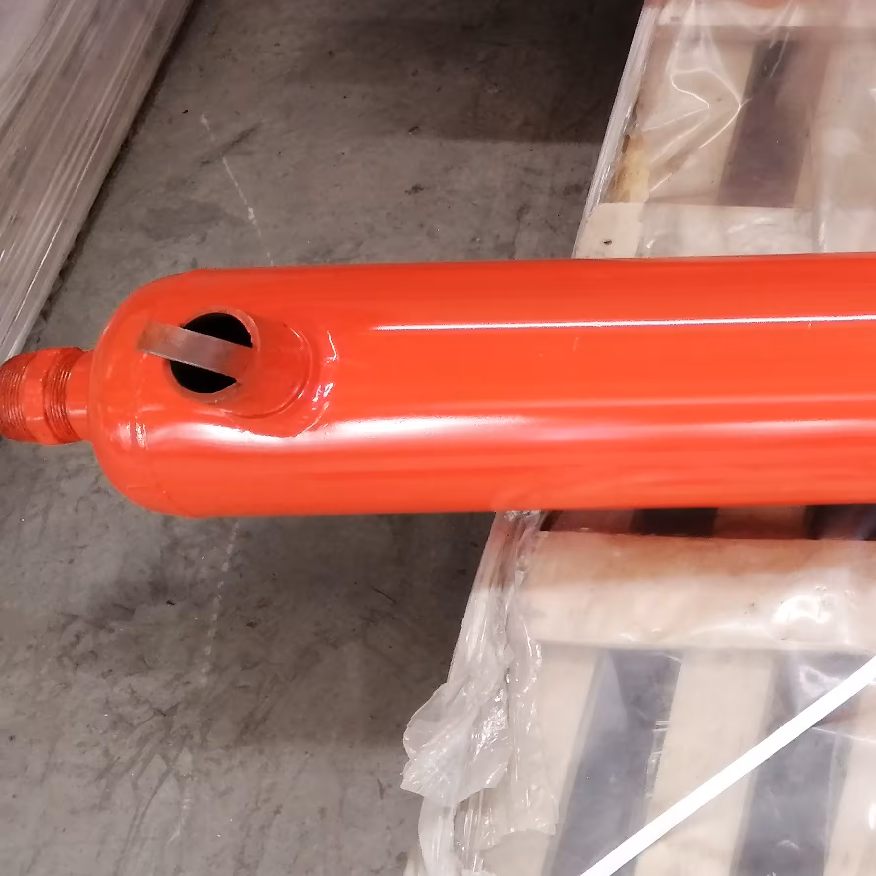 مبدل حرارتی پوسته و لوله ای استخری بدنه استیل و لوله های داخلی مسی با ظرفیت 160 کیلووات ساعت