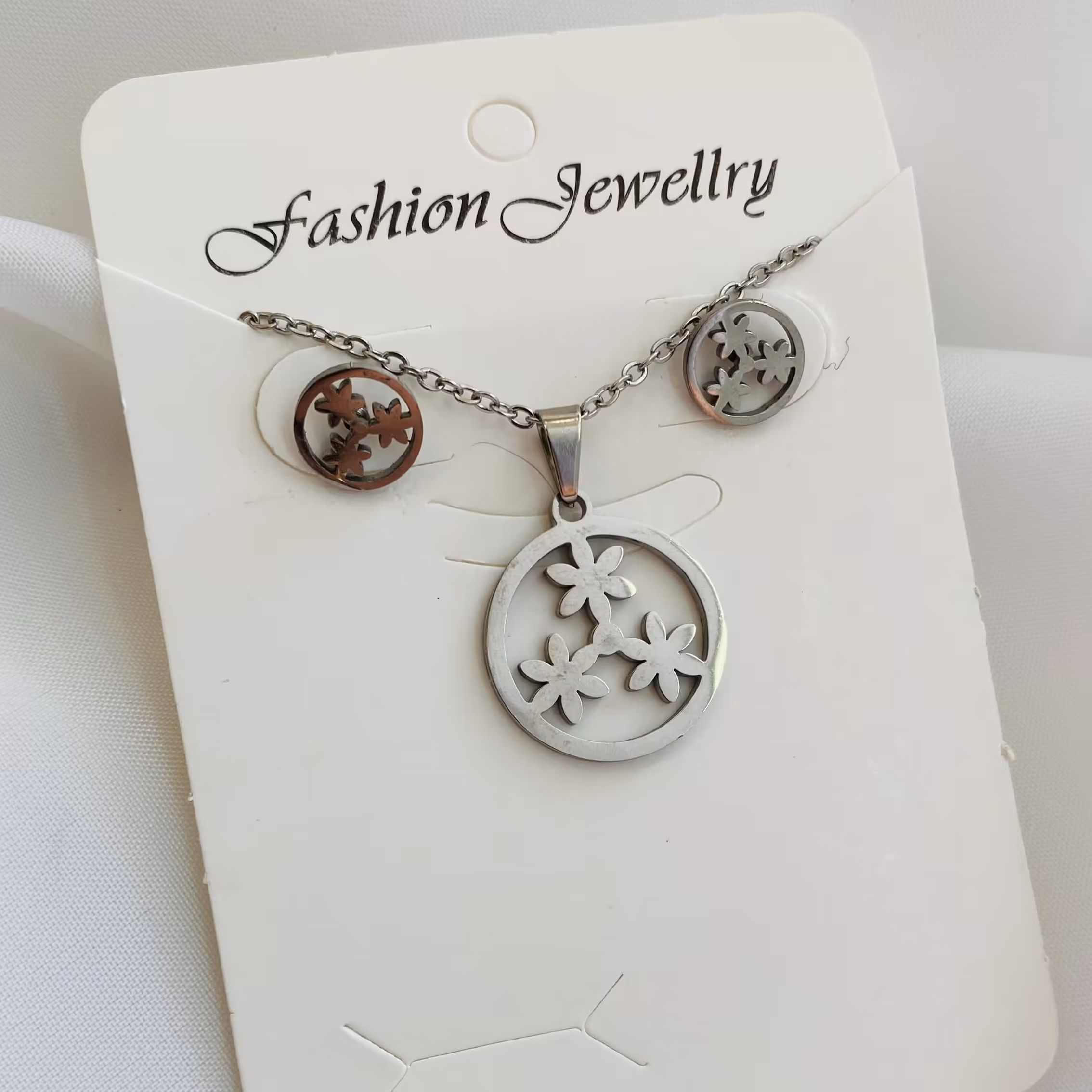 نیمست استیل مدل گل نقره ای استیل ضد حساسیت با زنجیر 