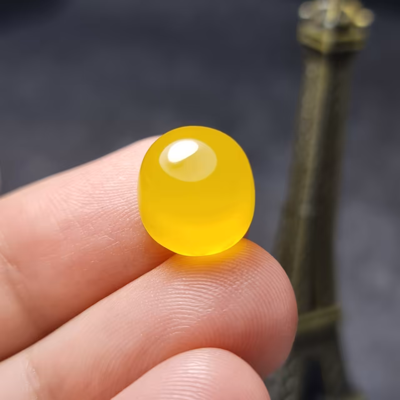  نگین سنگ عقیق زرد خراسانی اصل معدنی با دعای شرف الشمس
کد 28206