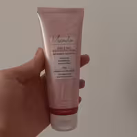 کرم مرطوب کننده ماکسیمیلیان مدل ماکادمیاو شی باتر  انقضا 1404