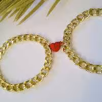 دستبند دوستی قلب مگنتی یا دستبند عاشقانه آهنربایی کارتیر طلایی رنگ ثابت