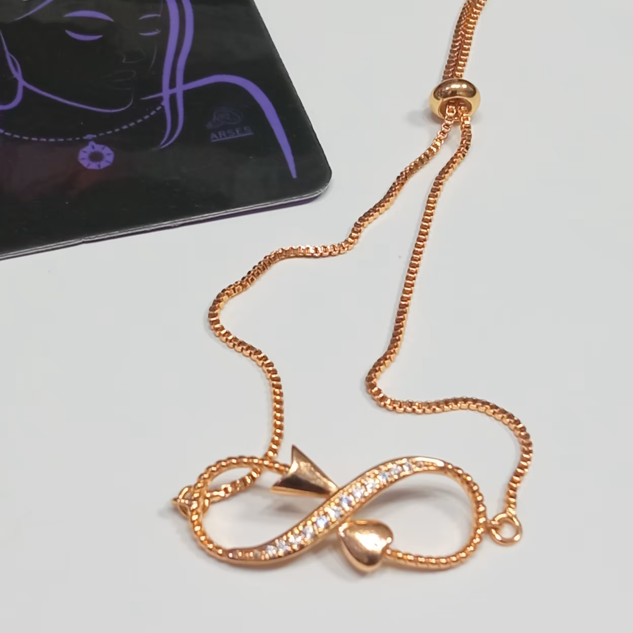 دستبند آسانسوری 8