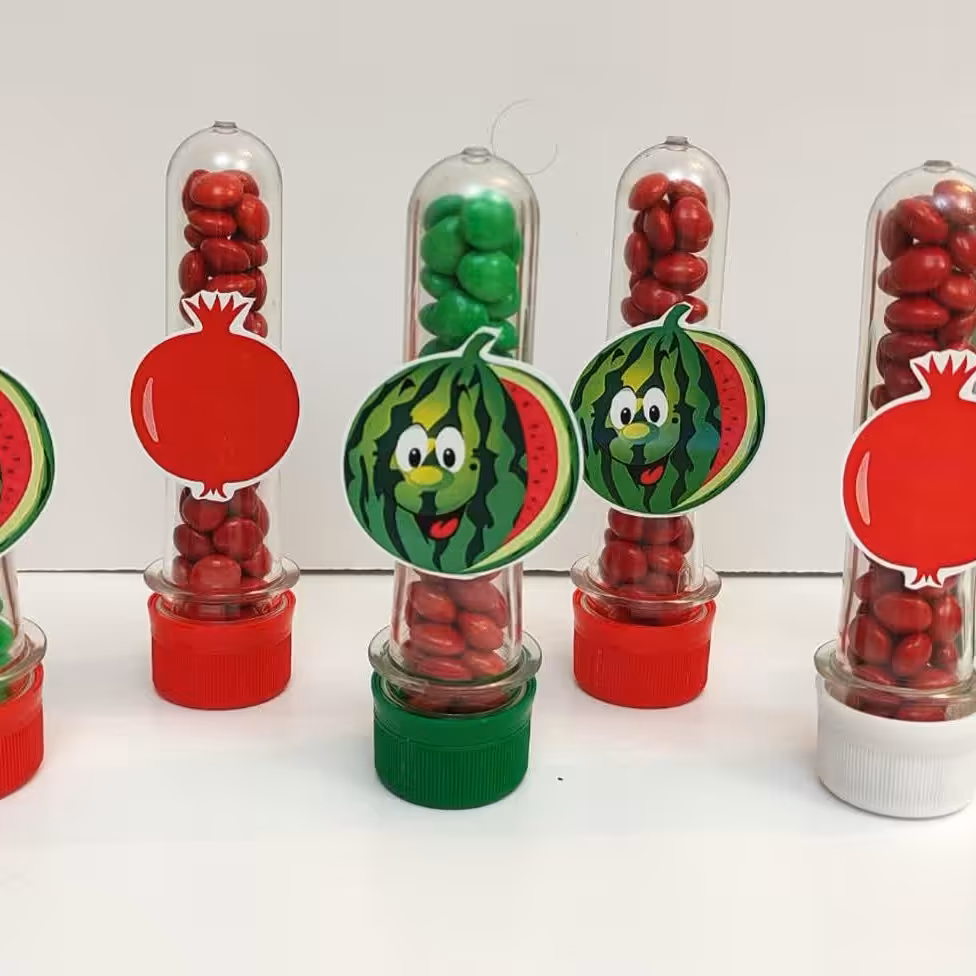 اسمارتیز تک رنگ متناسب با تمامی اعیاد و روزهایی که شادین با تمام تم ها و رنگ ها