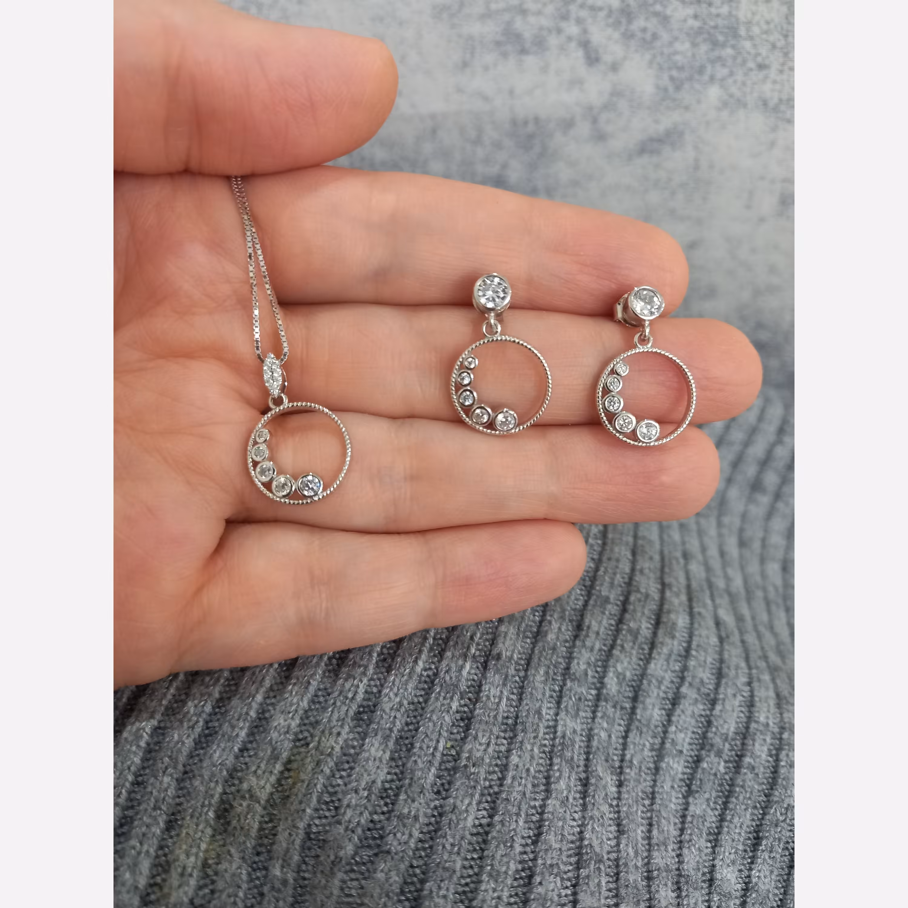 نیم ست نقره زنانه طرح باران گرد، عیار 925، گالری رویتال، آبکاری شده، نگین کریستال میکرو زیر کنیا