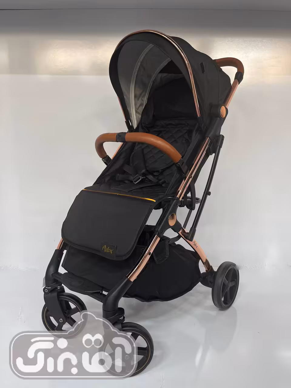 کالسکه مسافرتی مدل آدکس برند اکسس AXES مشکی بدنه گلد