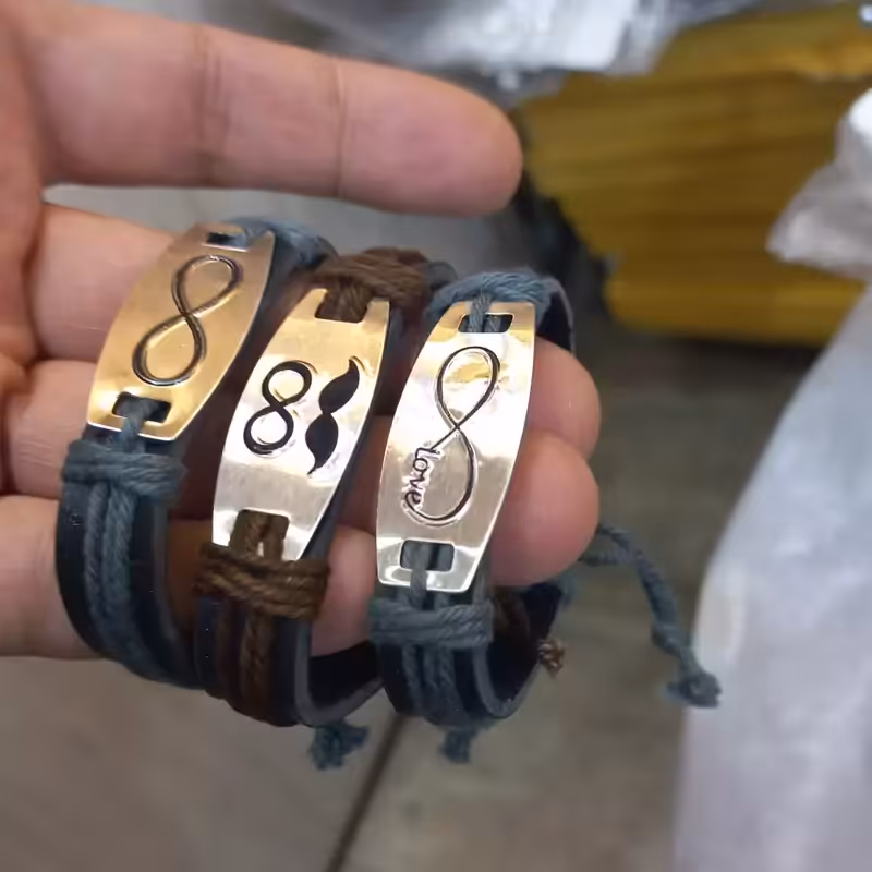 اکسسوری دستبند بینهایت قابل تنظیم فروش فقط عمده هست حداقل تعداد سفلرش 10 عدد هست