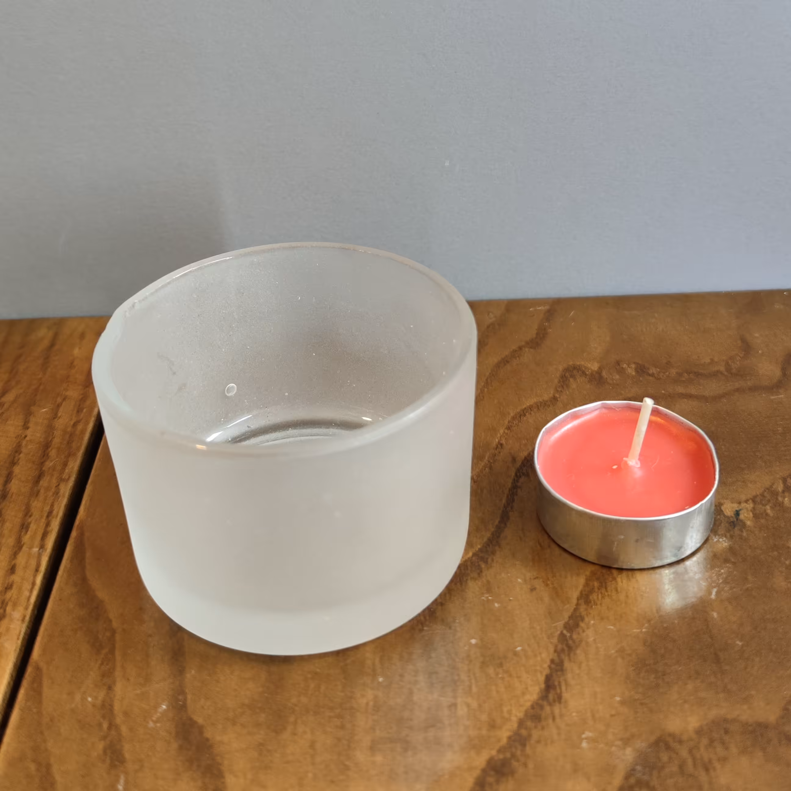 لیوان شمع مات ارتفاع 5 قطر 7 سانت 