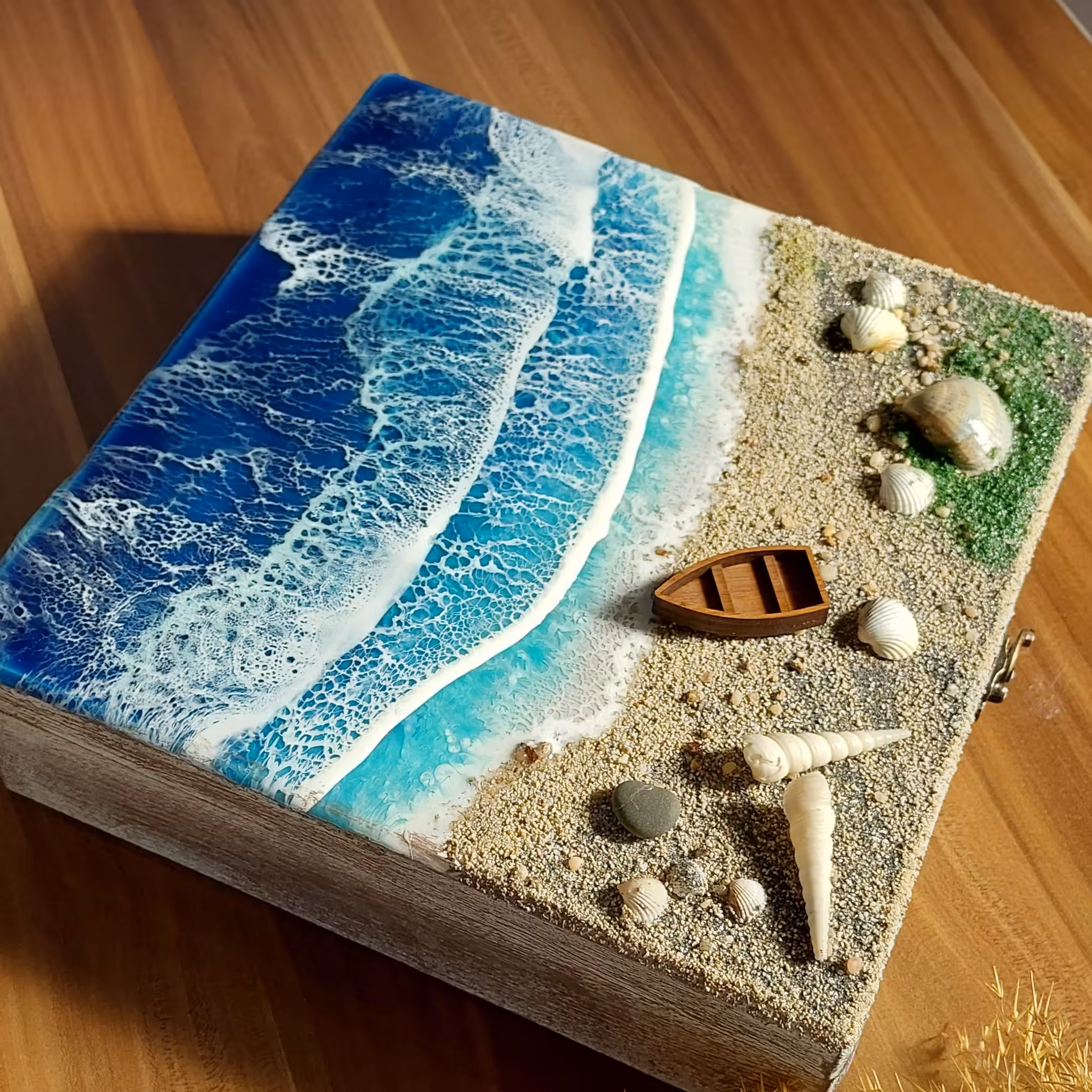 جعبه تی بگ، جواهرات رزینی دریایی