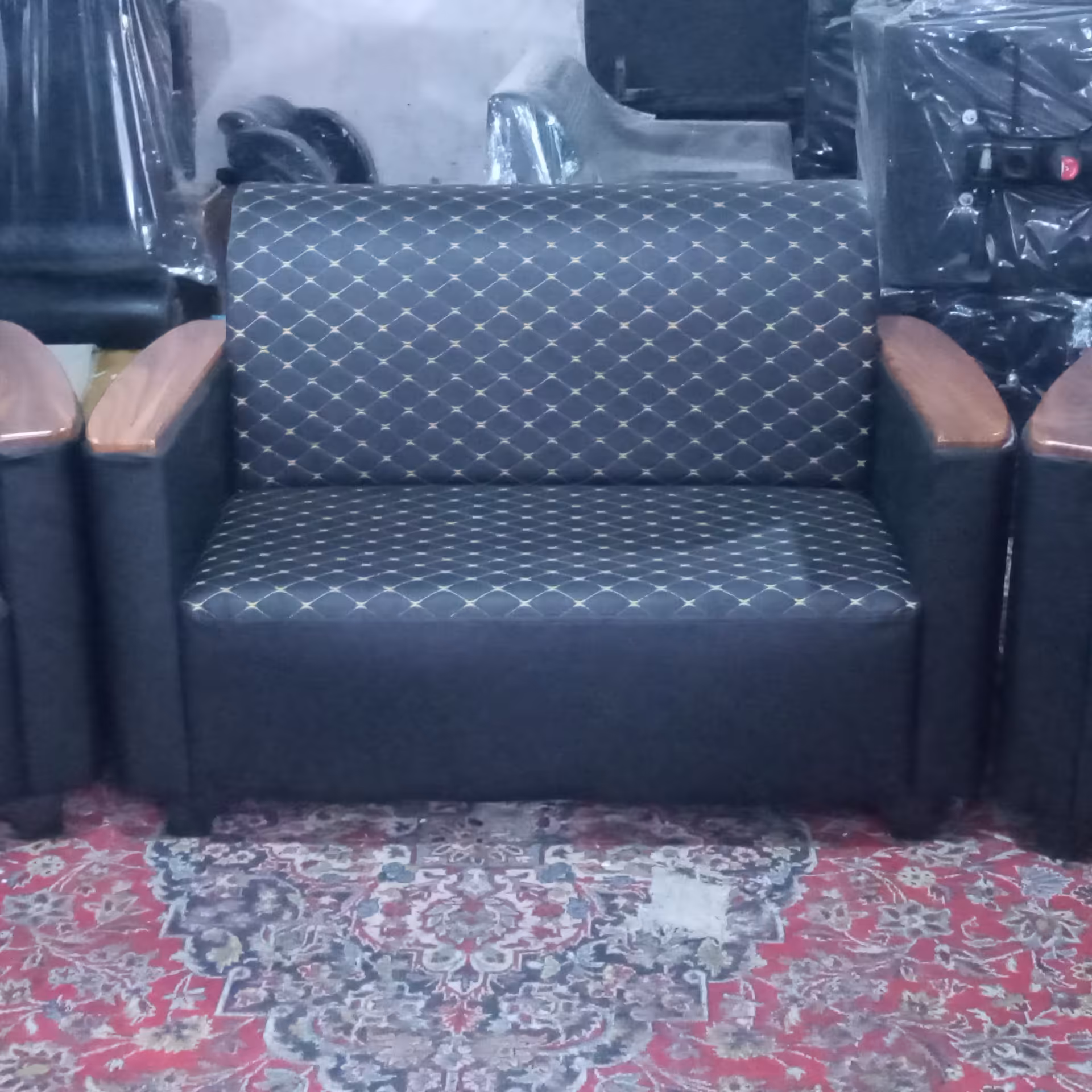 مبل نیم ست اداری اطلسی گلدوزی وکیوم 