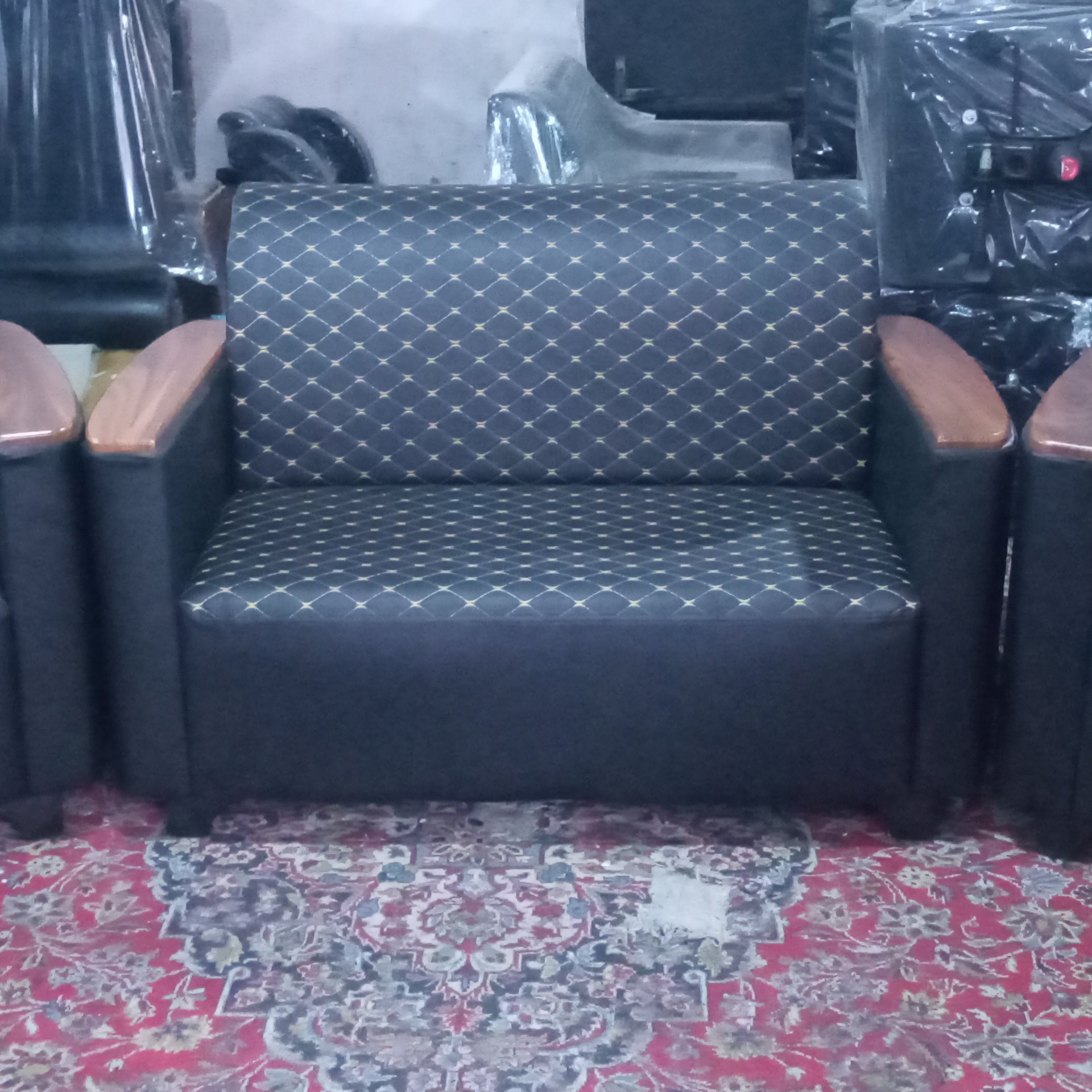 مبل نیم ست اداری اطلسی گلدوزی وکیوم