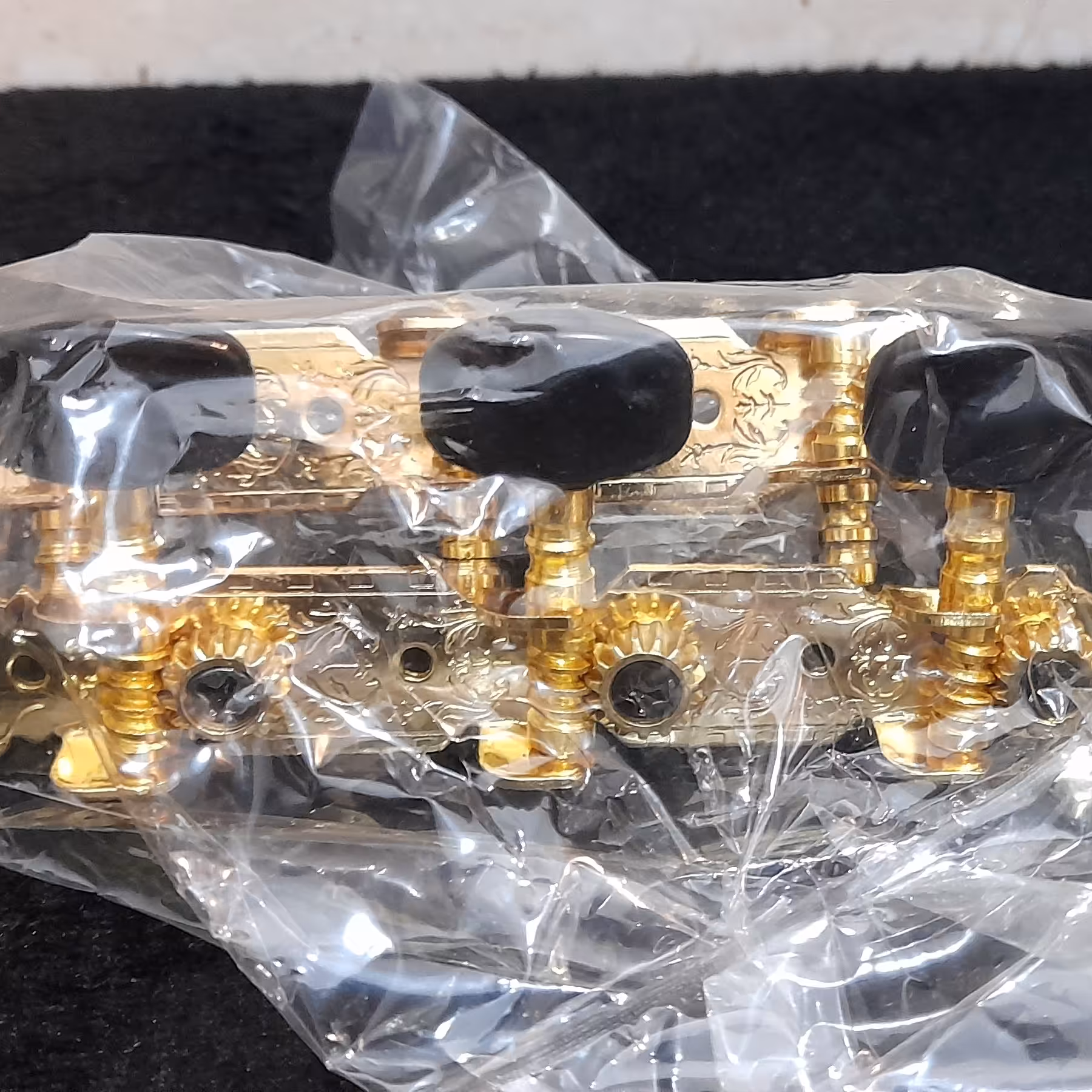 گوشی گیتار  طلایی