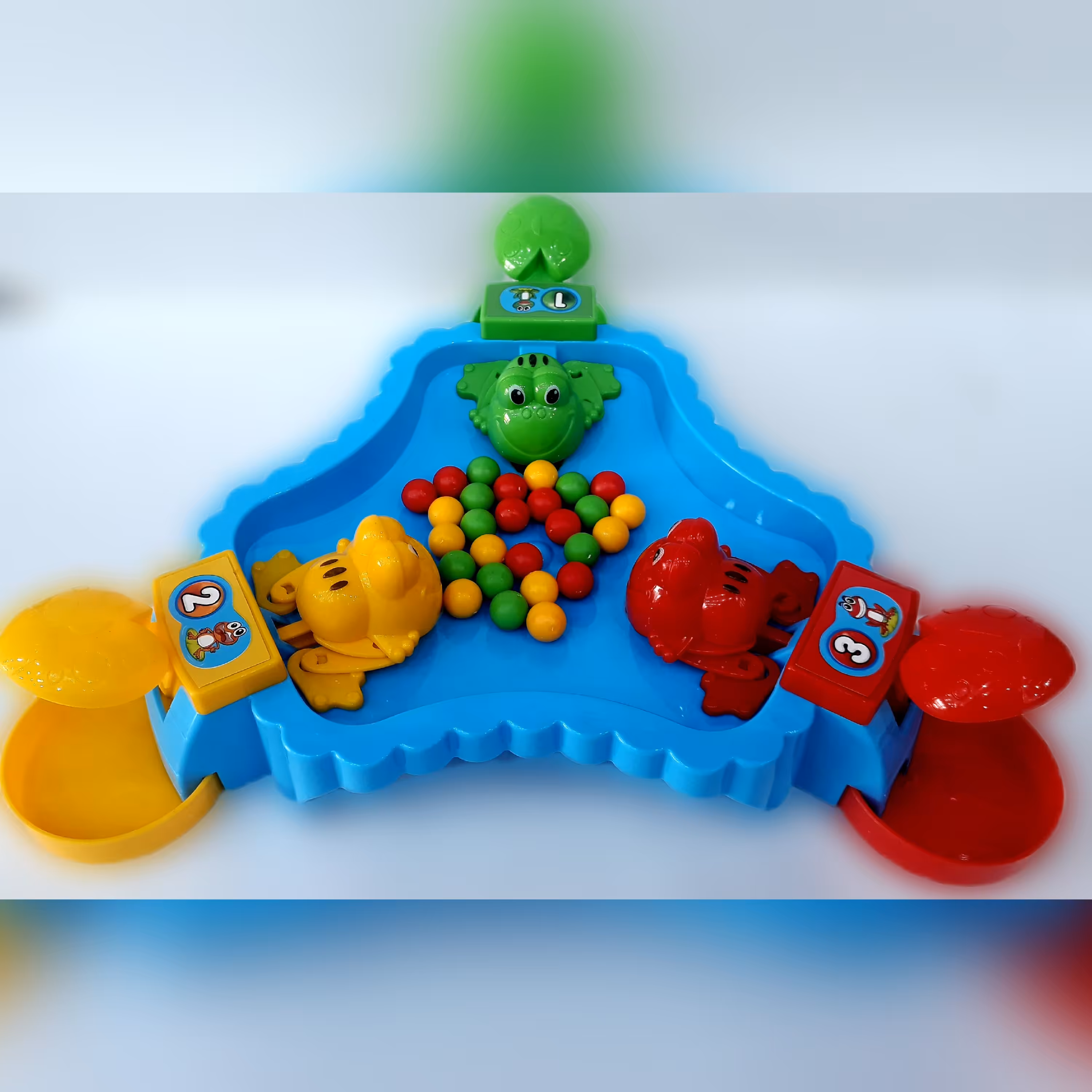 قورباغه های شکمو