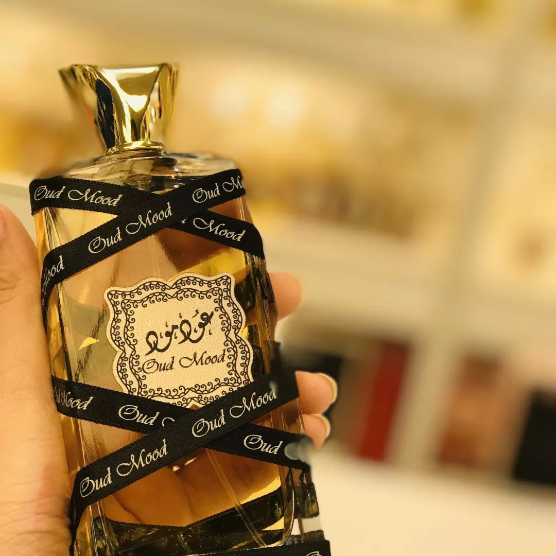 ادکلن عودمود (100میل) . طلایی.برند لطافه.امارات.دبی.اورجینال