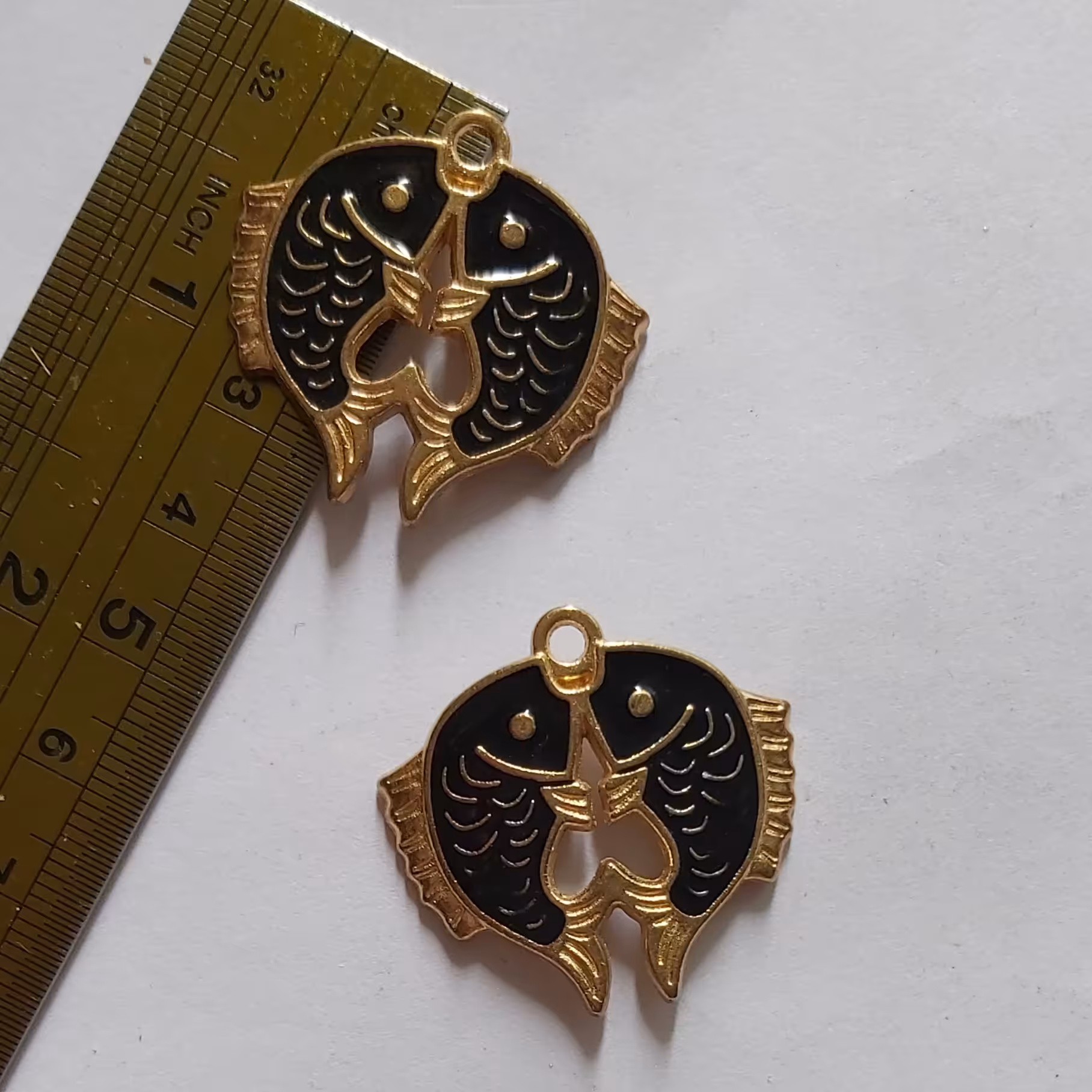 خرجکاردوماهی فلزی 3سانتی تم مشکی یک عدد