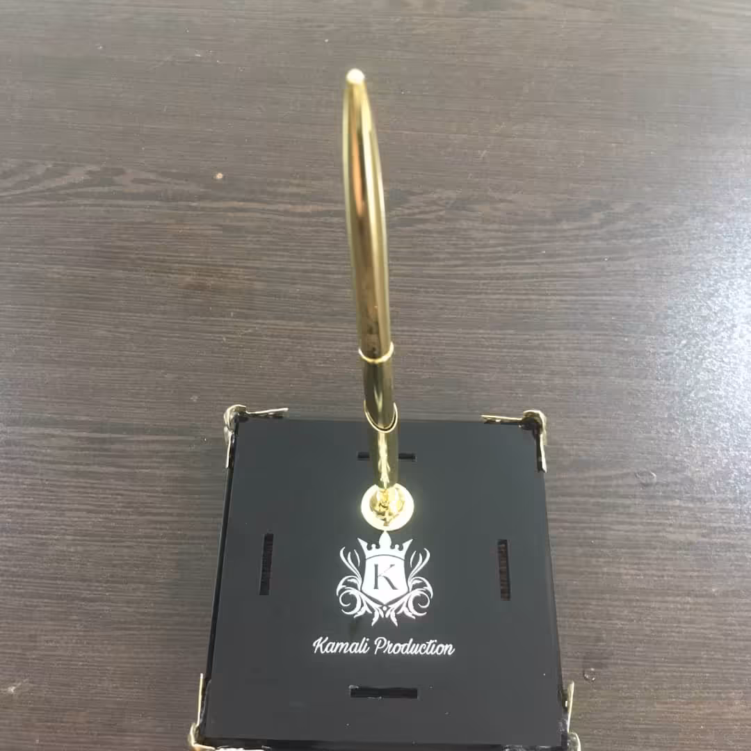 خودکار روکش طلا با پایه رومیزی و شناسنامه باحک