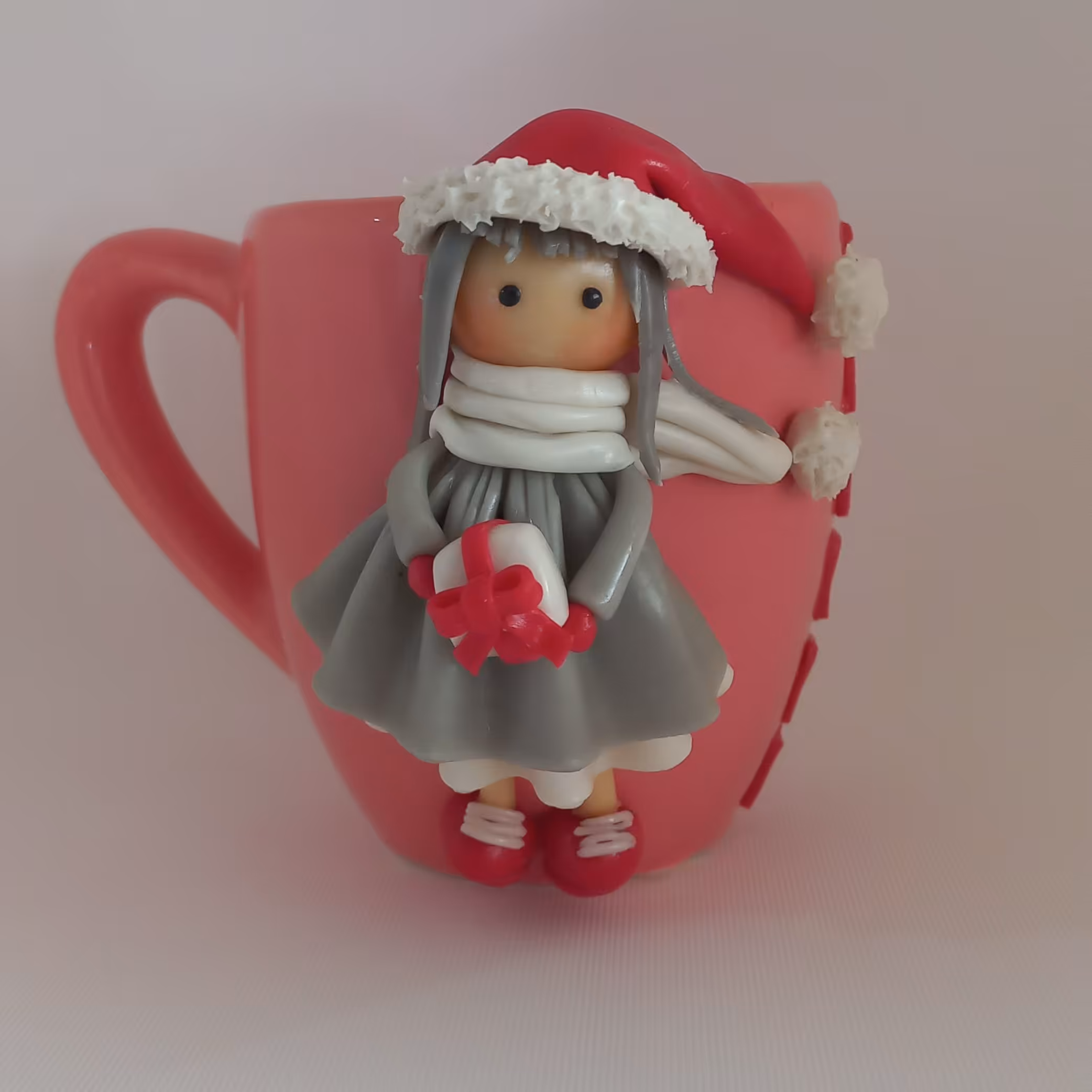 ماگ خمیری طرح دختروکادو