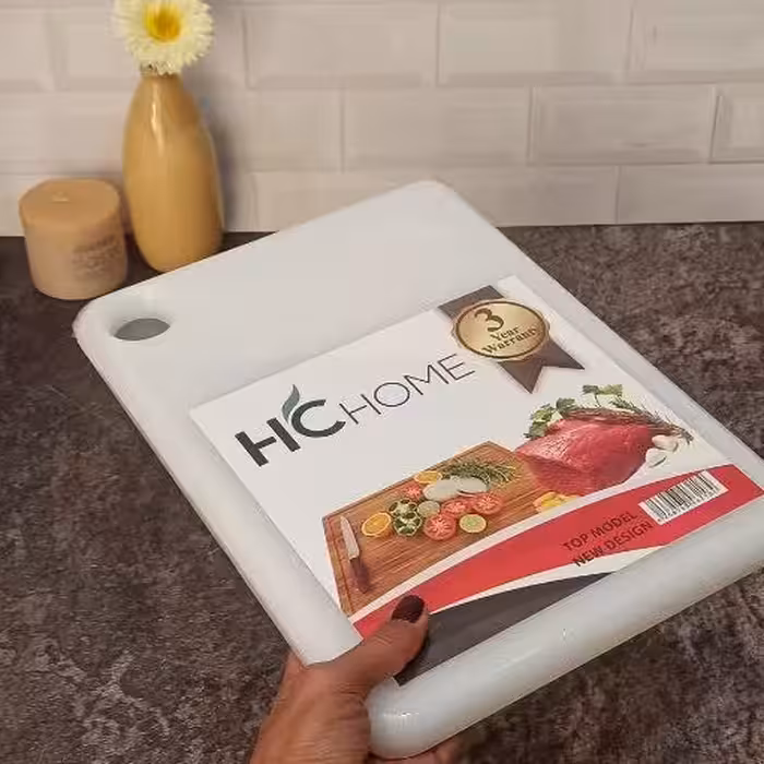 تخته گوشت اچ سی هوم تخت گوشت سایز متوسط تهیه شده ازموادنو دارای حلقه آویز مقاوم