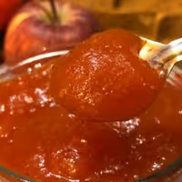 مربای مارمالاد سیب باعسل وزعفران پخته شده