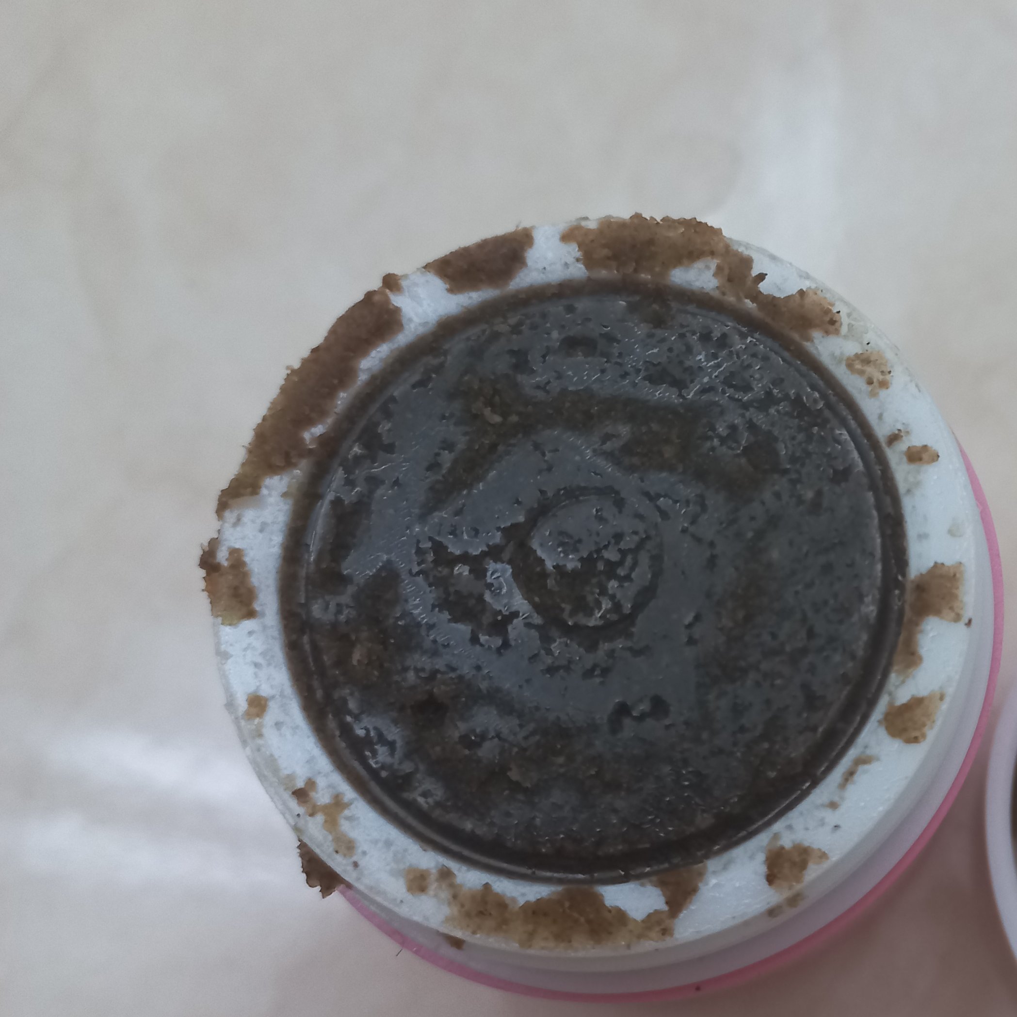 کرم روشن کننده بدن