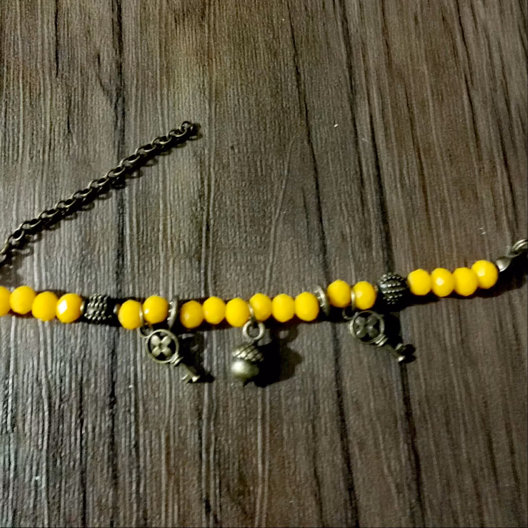 دستبند مهره کریستالی