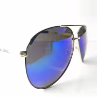 عینک آفتابی،،