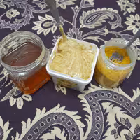 ترکیب عسل و کره بادام زمینی